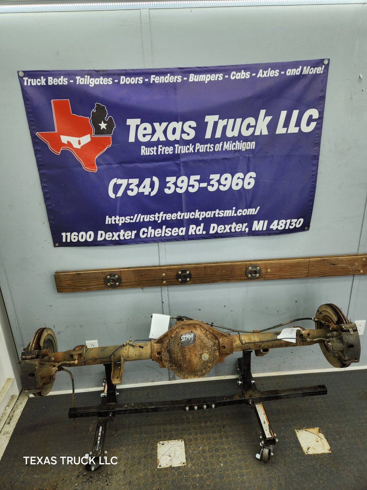 2002-2005 Dodge Ram 1500 Rear Axle 3.55 Gear Ratio 3rd Gen