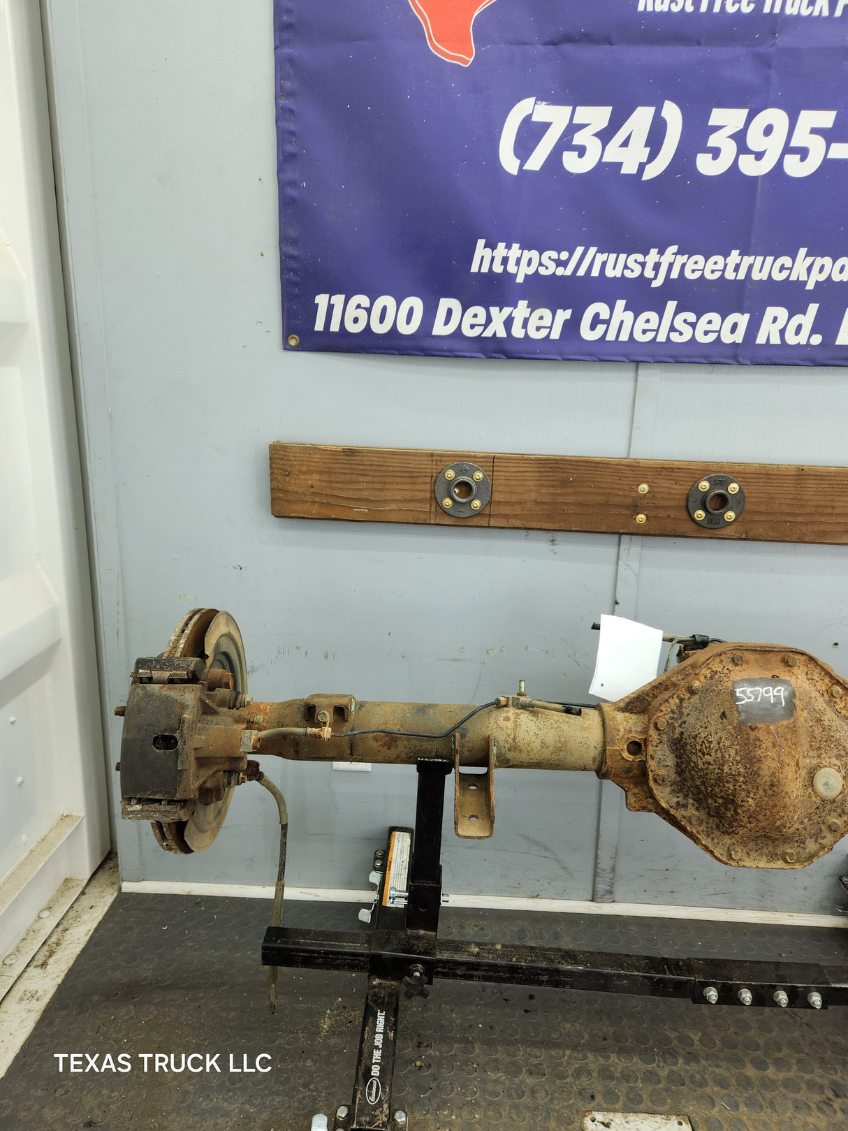 2002-2005 Dodge Ram 1500 Rear Axle 3.55 Gear Ratio 3rd Gen