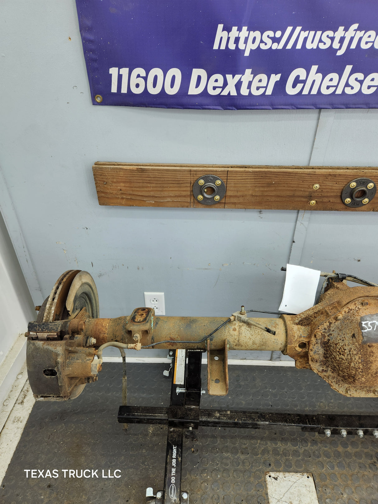 2002-2005 Dodge Ram 1500 Rear Axle 3.55 Gear Ratio 3rd Gen