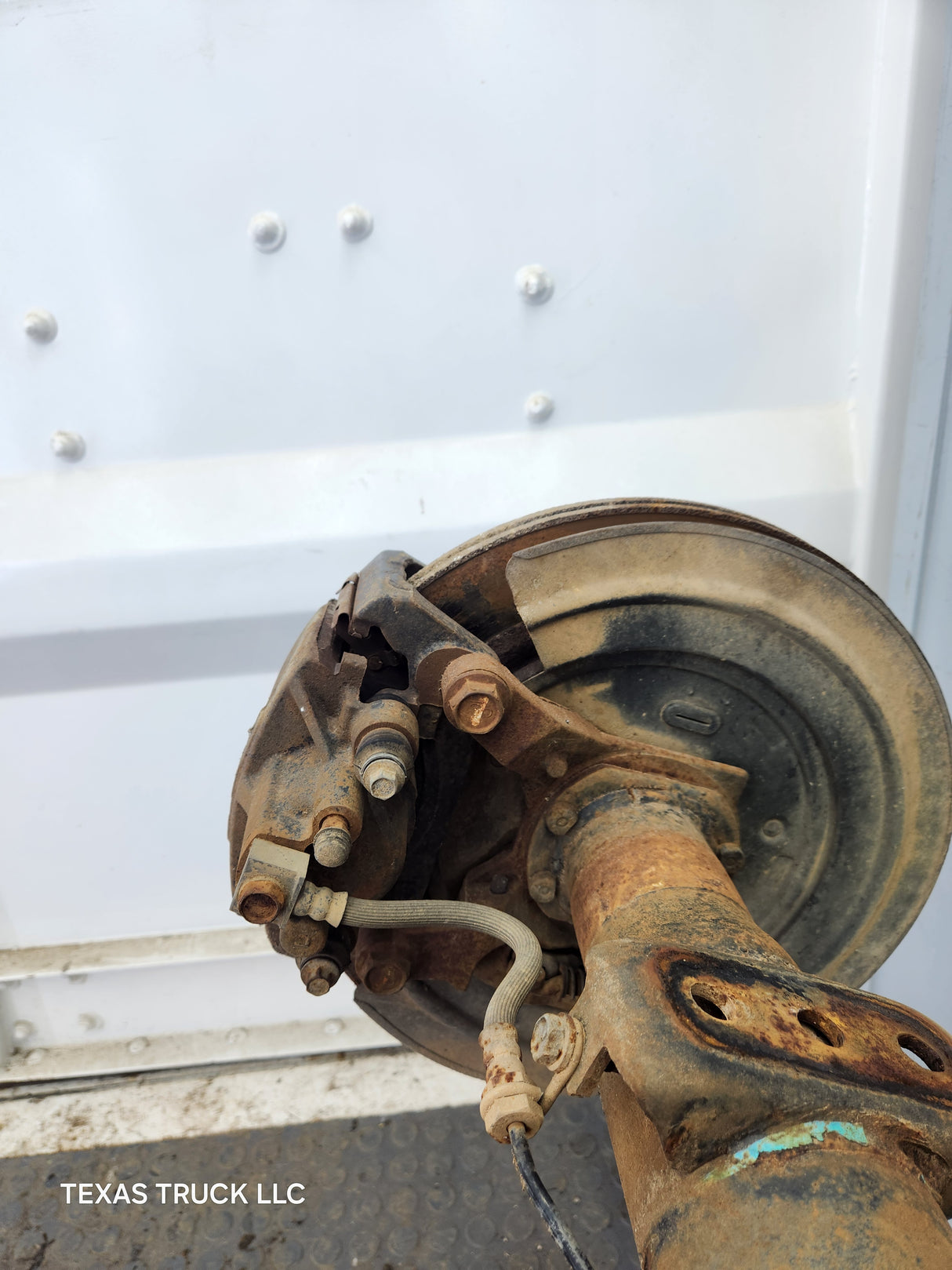 2002-2005 Dodge Ram 1500 Rear Axle 3.55 Gear Ratio 3rd Gen