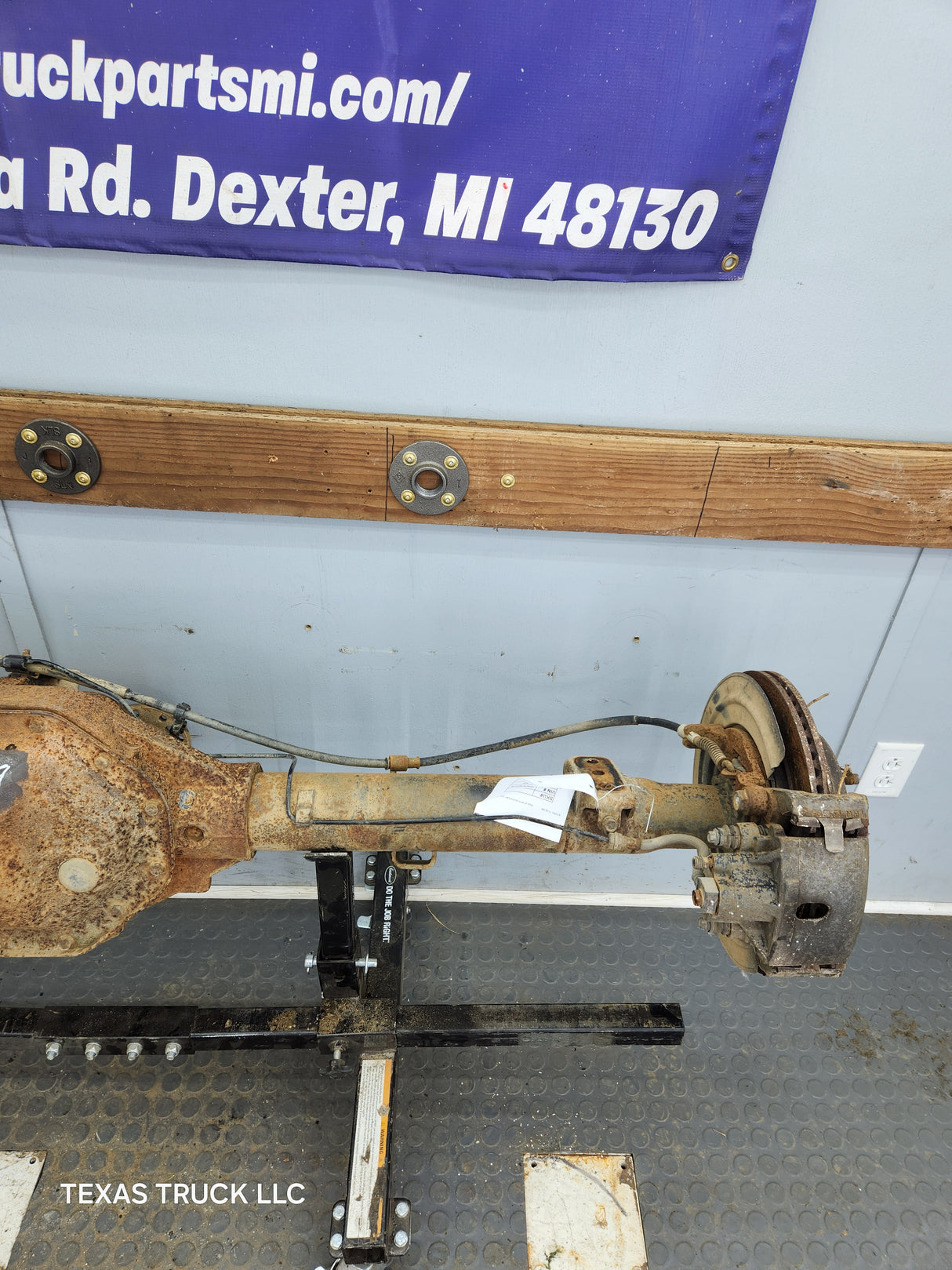 2002-2005 Dodge Ram 1500 Rear Axle 3.55 Gear Ratio 3rd Gen