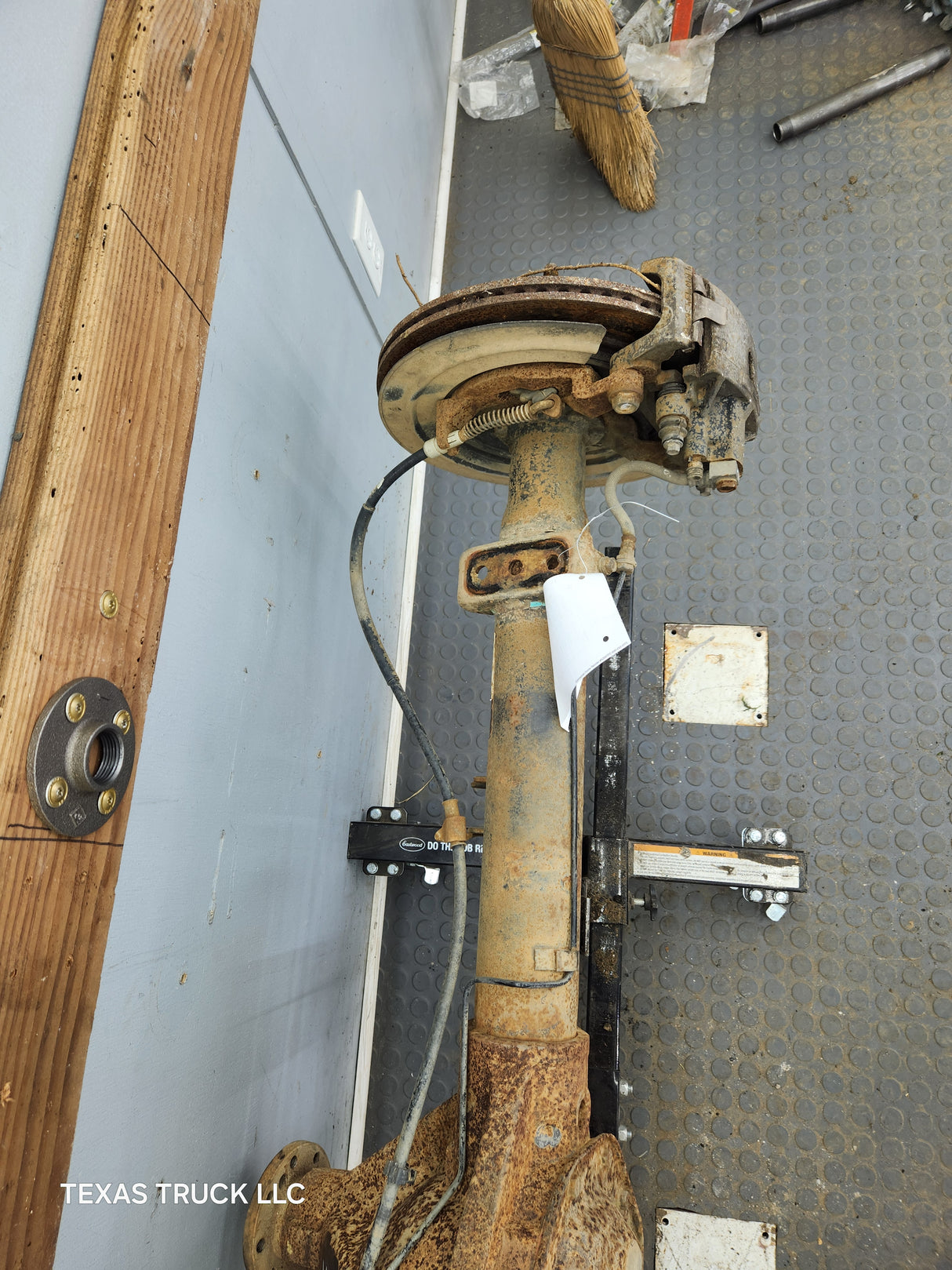 2002-2005 Dodge Ram 1500 Rear Axle 3.55 Gear Ratio 3rd Gen