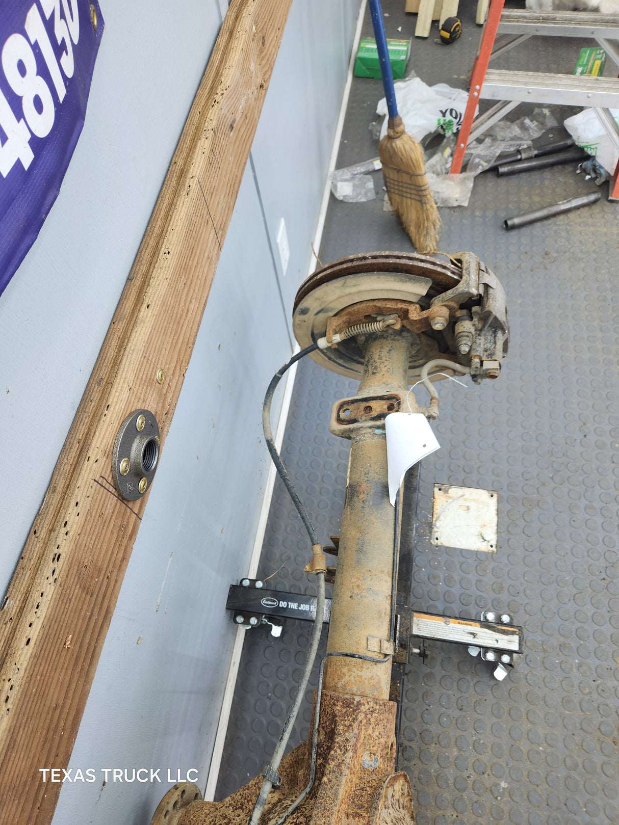 2002-2005 Dodge Ram 1500 Rear Axle 3.55 Gear Ratio 3rd Gen