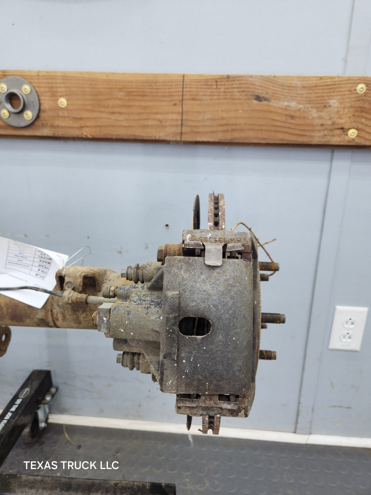 2002-2005 Dodge Ram 1500 Rear Axle 3.55 Gear Ratio 3rd Gen