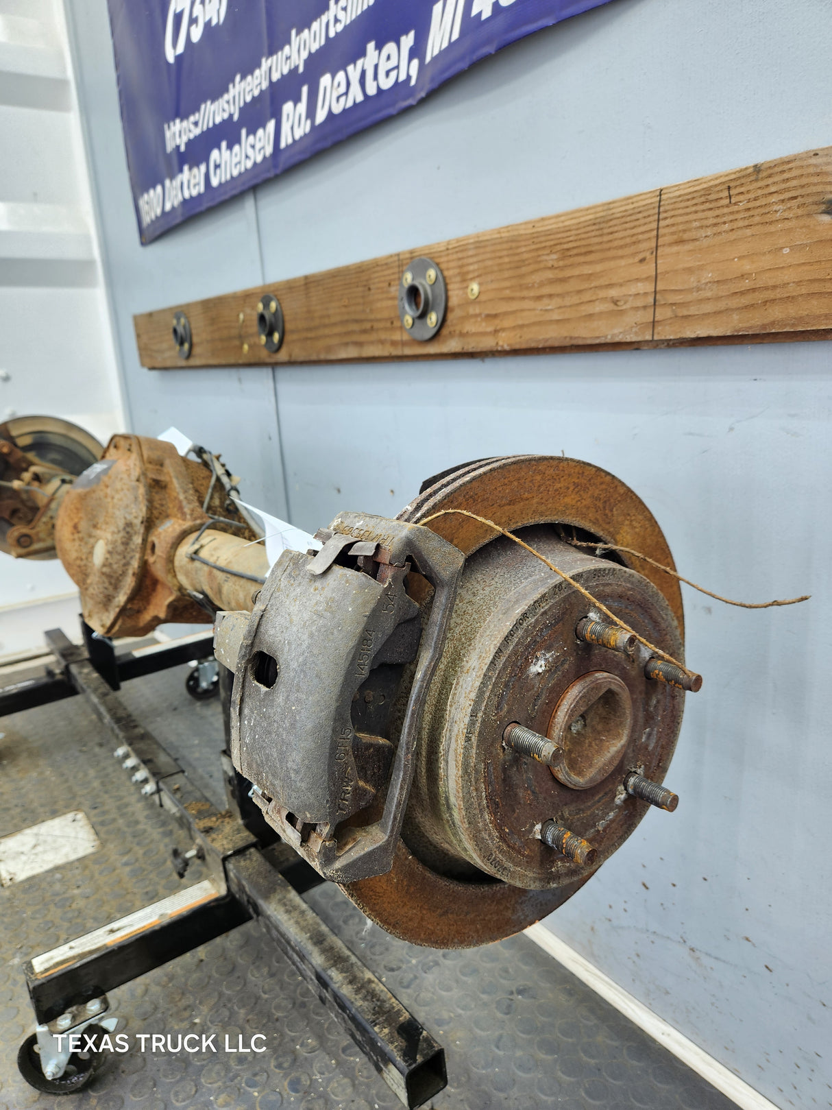 2002-2005 Dodge Ram 1500 Rear Axle 3.55 Gear Ratio 3rd Gen