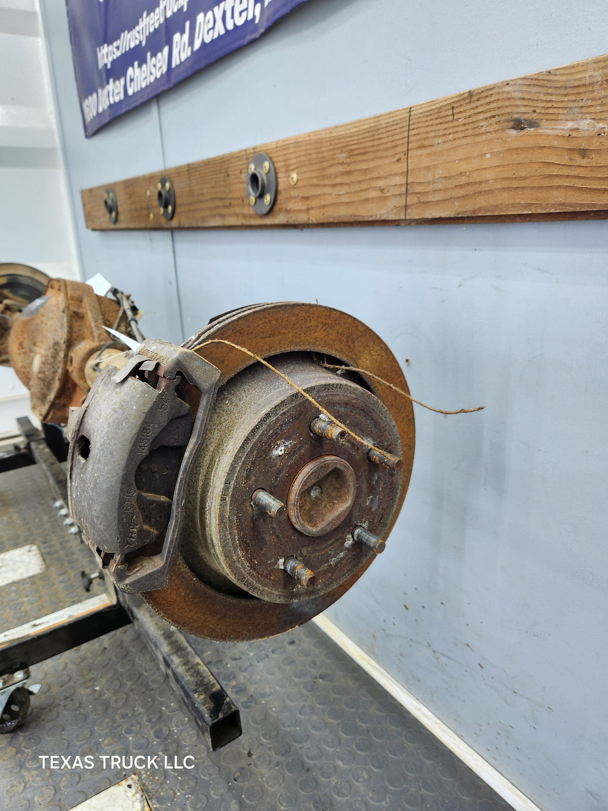 2002-2005 Dodge Ram 1500 Rear Axle 3.55 Gear Ratio 3rd Gen