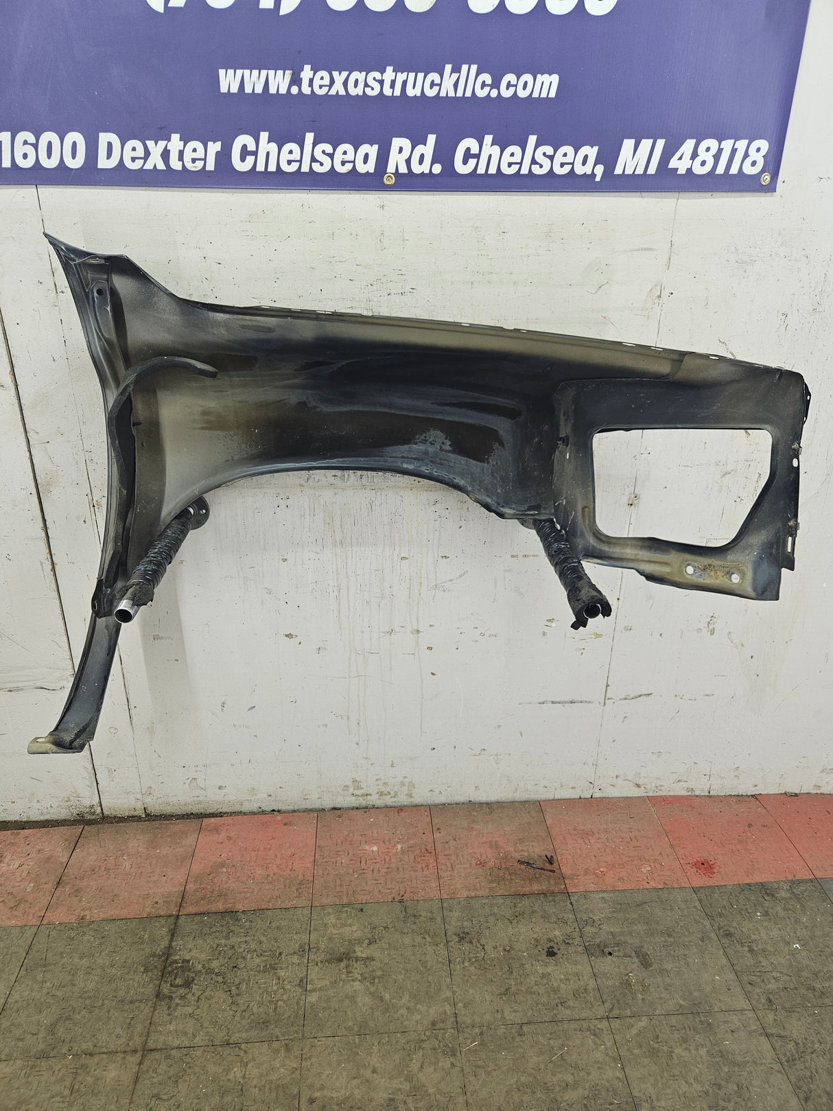 2003-2005 Dodge Ram 3rd Gen Driver Side Fender 1500 2500 3500 LH - Black