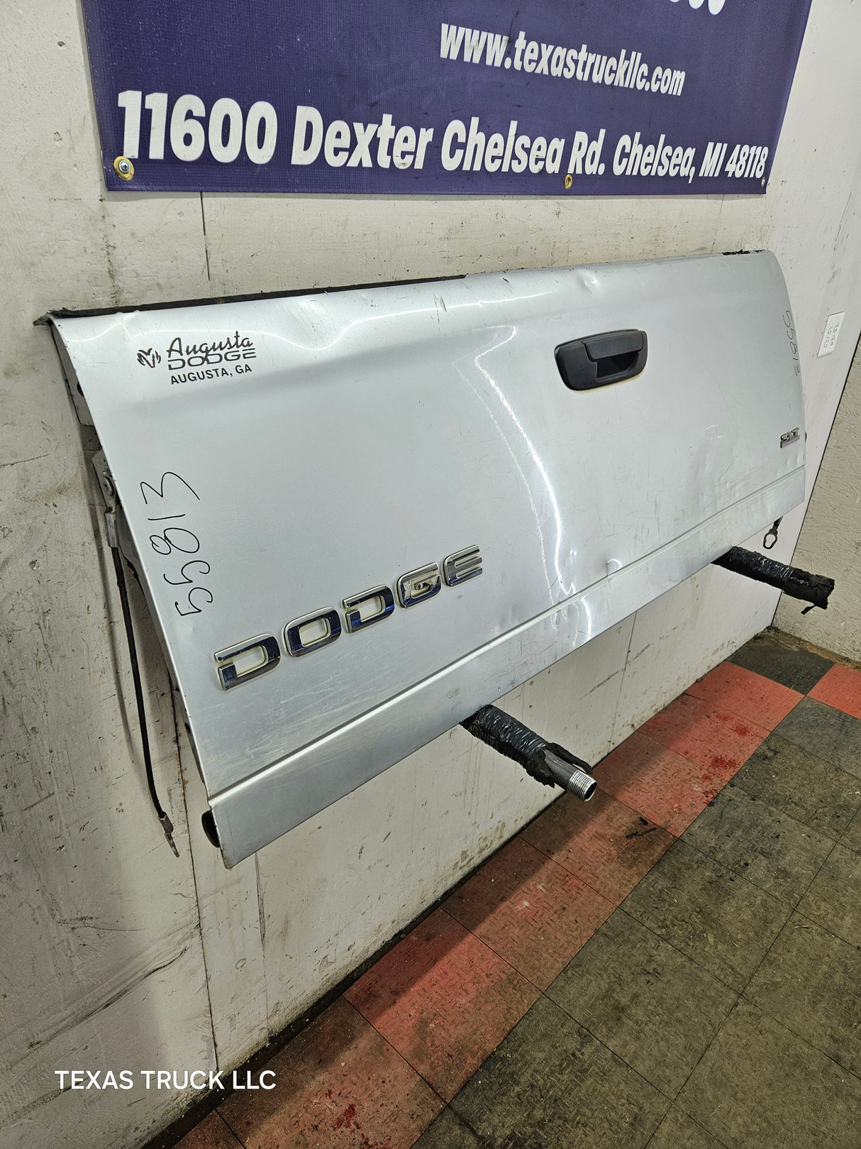 2003-2008 Dodge Ram 1500 2500 3500 3rd Gen Tailgate - Silver