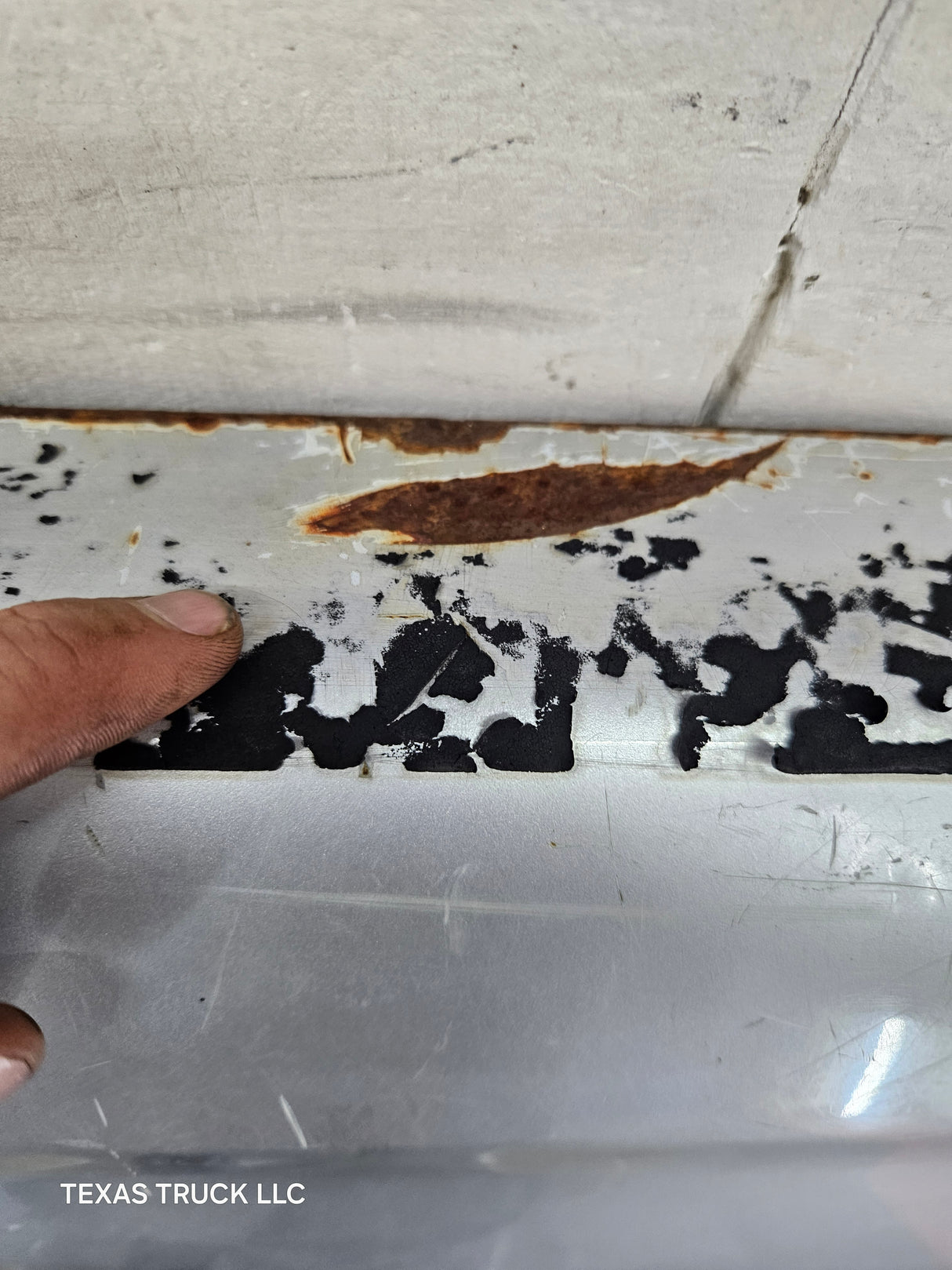 2003-2008 Dodge Ram 1500 2500 3500 3rd Gen Tailgate - Silver