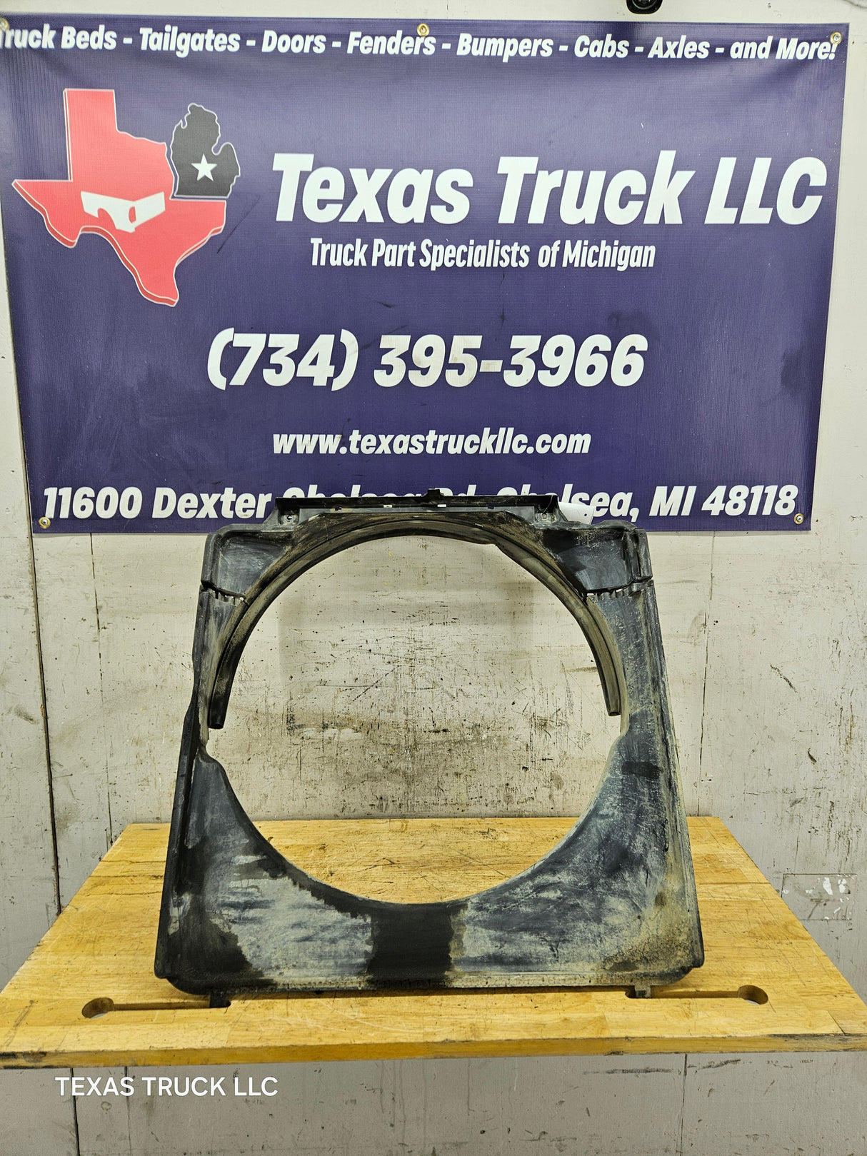 2003-2007 Ford Super Duty 6.0 6.0L Power Stroke Diesel Fan Shroud