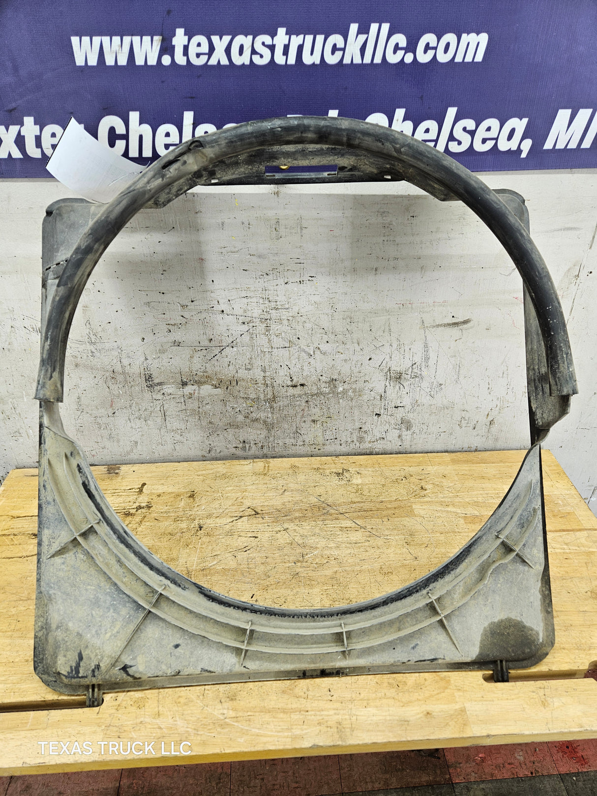 2003-2007 Ford Super Duty 6.0 6.0L Power Stroke Diesel Fan Shroud