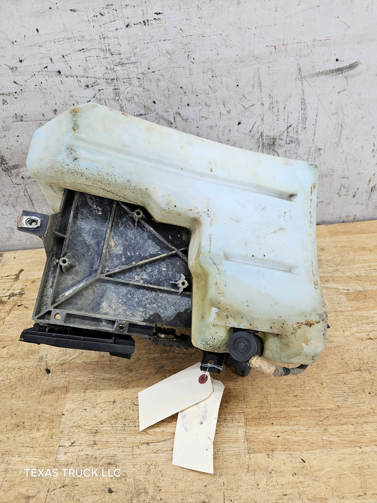 2011-2016 6.7 Power Stroke 6.2L Gas Right Side Battery Tray & Wiper Fluid Tank Reservoir