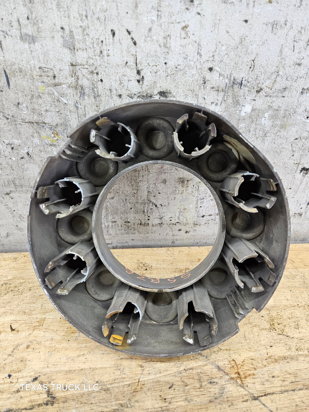 2008-2016 Ford Super Duty F250 F350 Front Hub Cap Chrome Center Cap 4x4 8 LUG