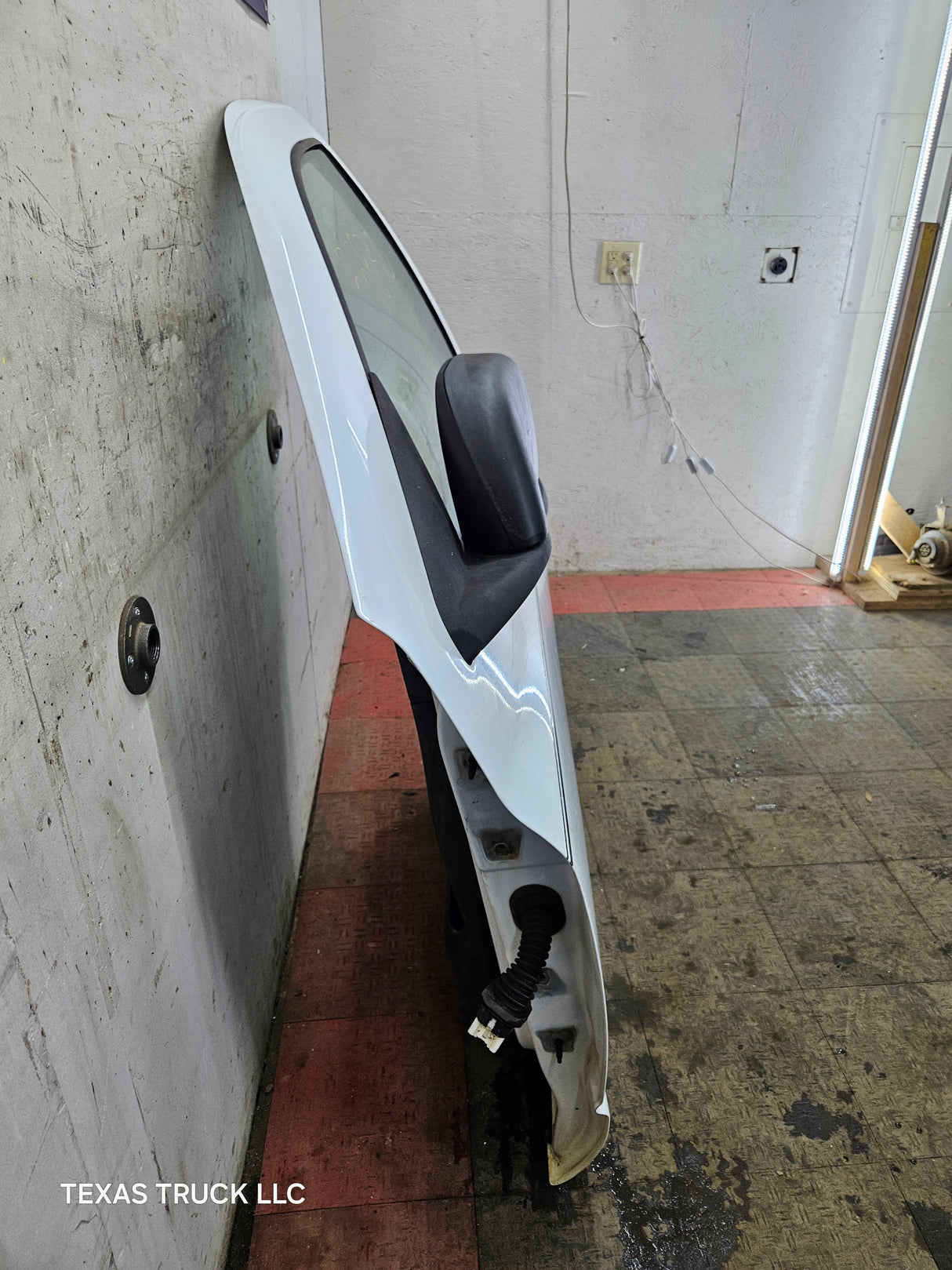 2003-2008 Dodge Ram 3rd Gen Driver Side Front Quad Cab Crew Cab Door 1500 2500 3500 4500 5500 - White