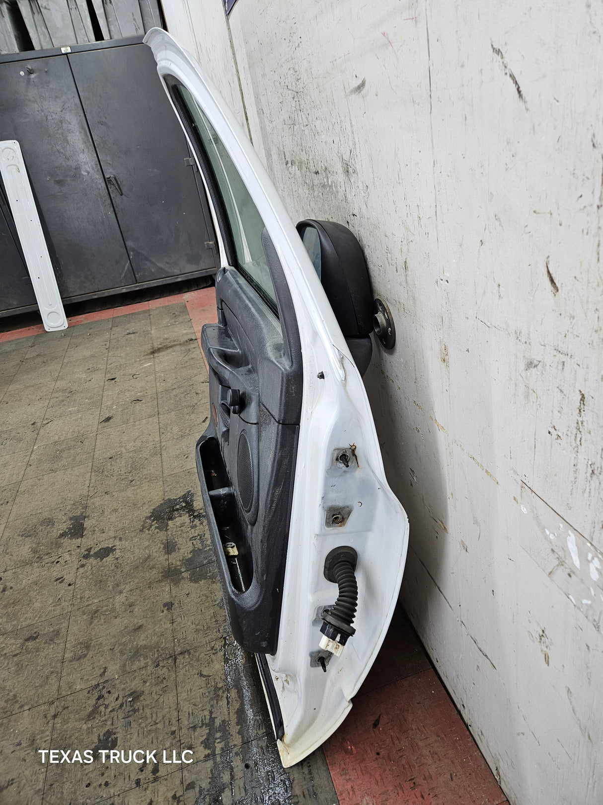 2003-2008 Dodge Ram 3rd Gen Driver Side Front Quad Cab Crew Cab Door 1500 2500 3500 4500 5500 - White