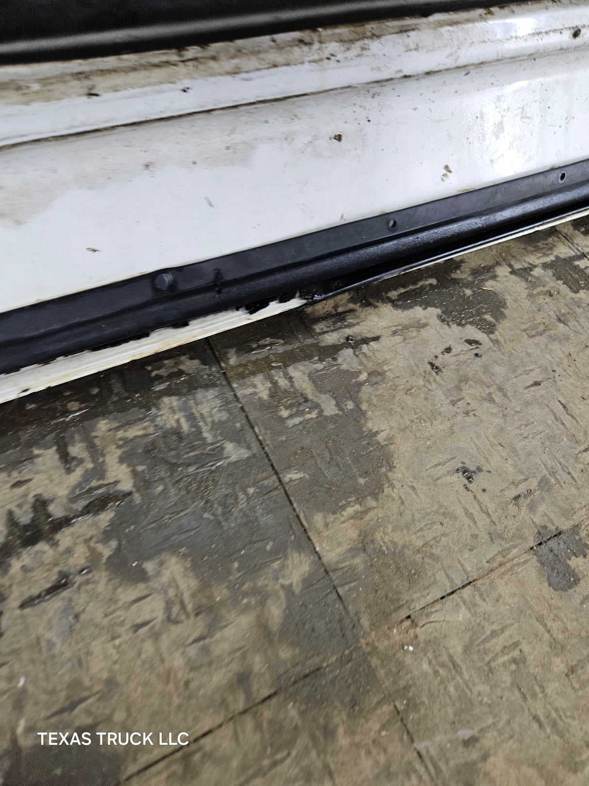 2003-2008 Dodge Ram 3rd Gen Driver Side Front Quad Cab Crew Cab Door 1500 2500 3500 4500 5500 - White