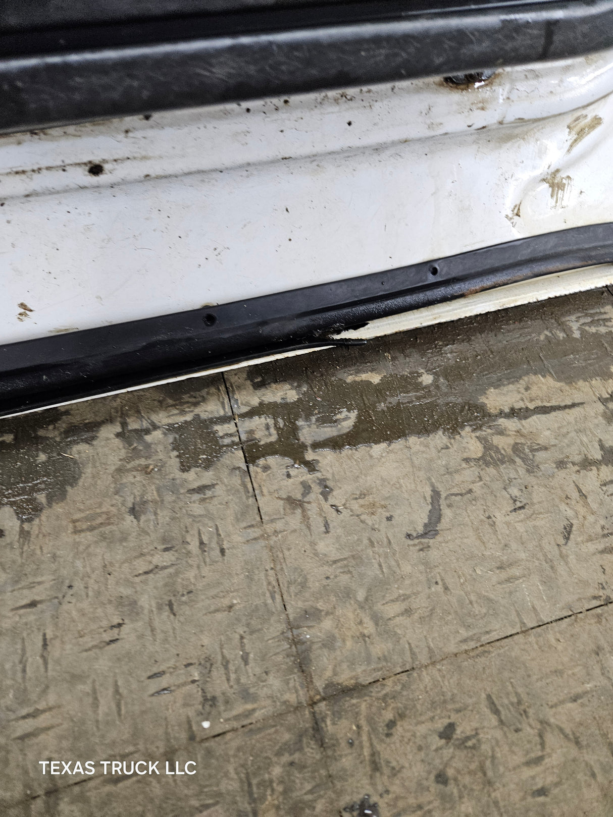 2003-2008 Dodge Ram 3rd Gen Driver Side Front Quad Cab Crew Cab Door 1500 2500 3500 4500 5500 - White