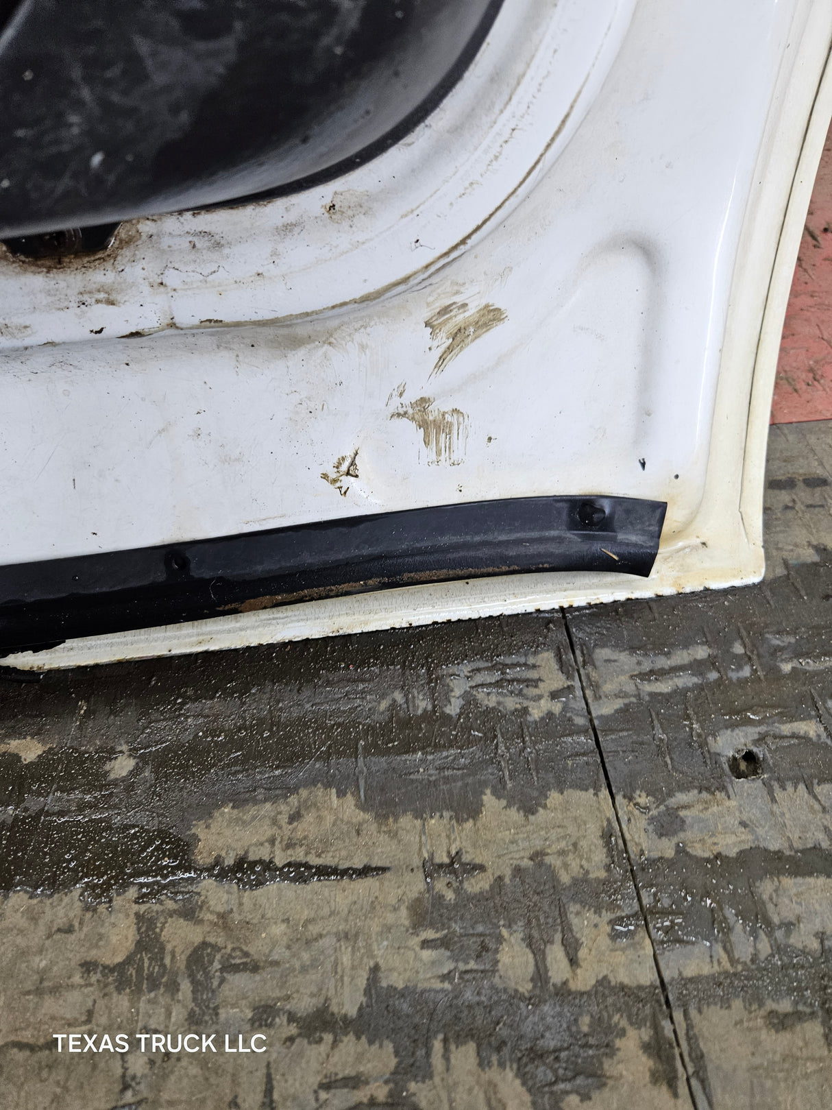 2003-2008 Dodge Ram 3rd Gen Driver Side Front Quad Cab Crew Cab Door 1500 2500 3500 4500 5500 - White