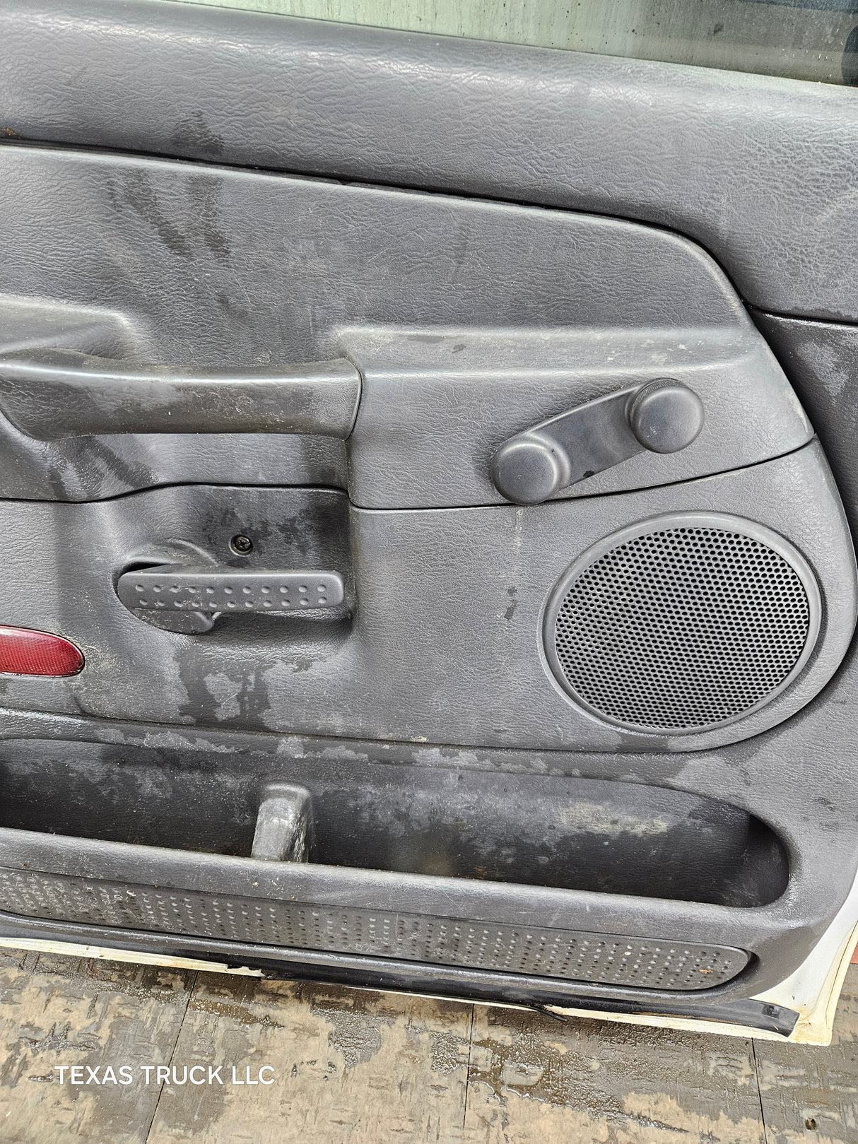 2003-2008 Dodge Ram 3rd Gen Driver Side Front Quad Cab Crew Cab Door 1500 2500 3500 4500 5500 - White