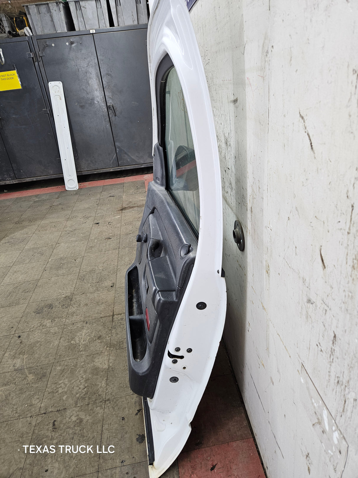 2003-2008 Dodge Ram 3rd Gen Passenger Side Front Quad Cab Crew Cab Door 1500 2500 3500 4500 5500 - White