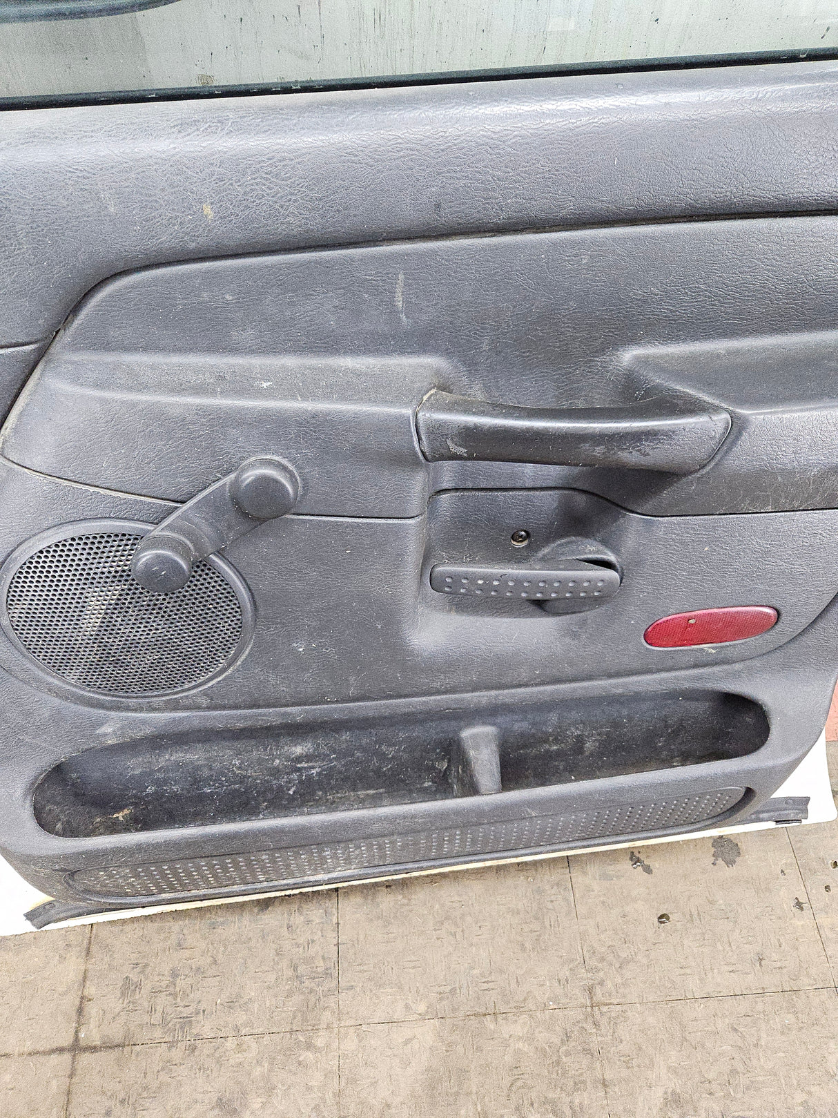 2003-2008 Dodge Ram 3rd Gen Passenger Side Front Quad Cab Crew Cab Door 1500 2500 3500 4500 5500 - White