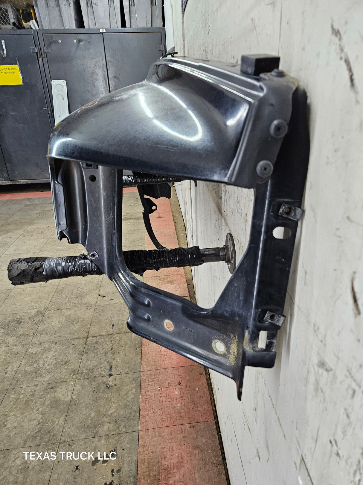 2003-2005 Dodge Ram 3rd Gen 1500 2500 3500 RH Passenger Side Fender - Black