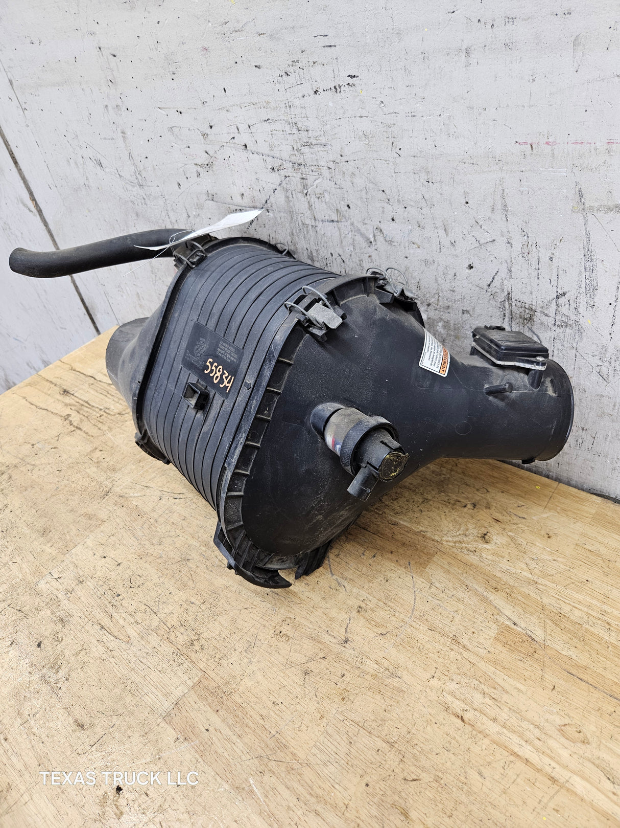 2003-2007 Ford Super Duty 6.0 6.0L Power Stroke Diesel Intake Air Box