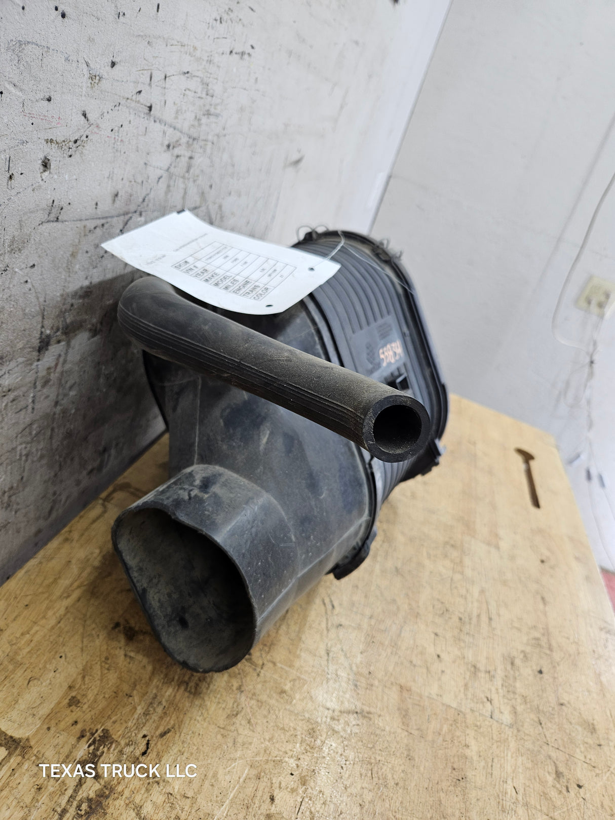 2003-2007 Ford Super Duty 6.0 6.0L Power Stroke Diesel Intake Air Box