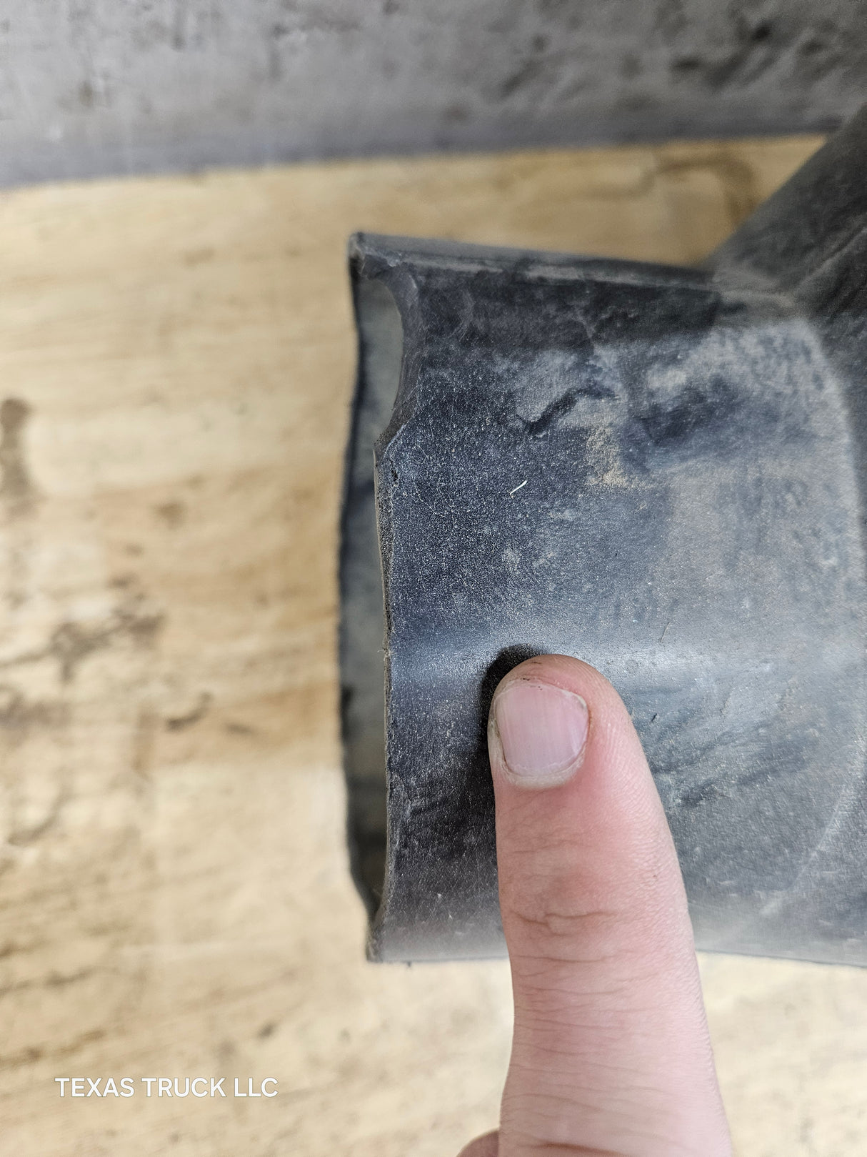 2003-2007 Ford Super Duty 6.0 6.0L Power Stroke Diesel Intake Air Box