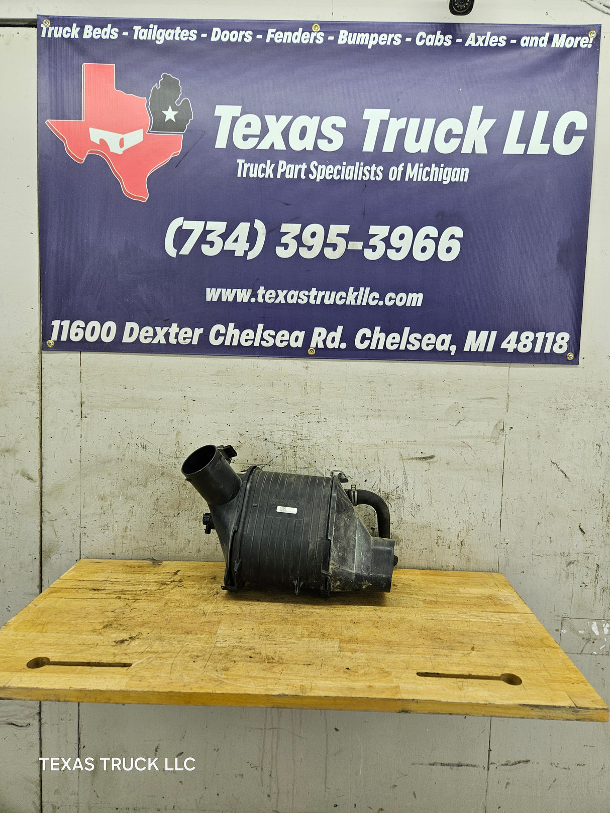 2003-2007 Ford Super Duty 6.0 6.0L Power Stroke Diesel Intake Air Box