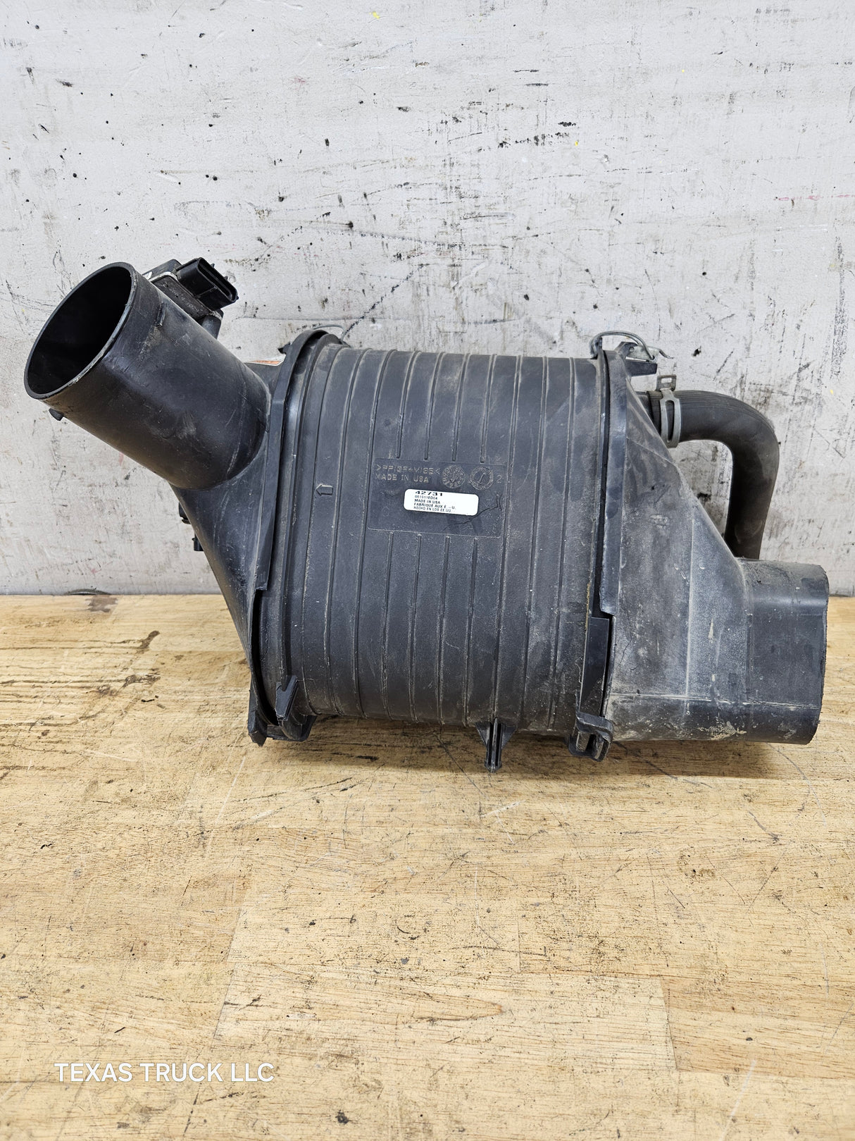 2003-2007 Ford Super Duty 6.0 6.0L Power Stroke Diesel Intake Air Box