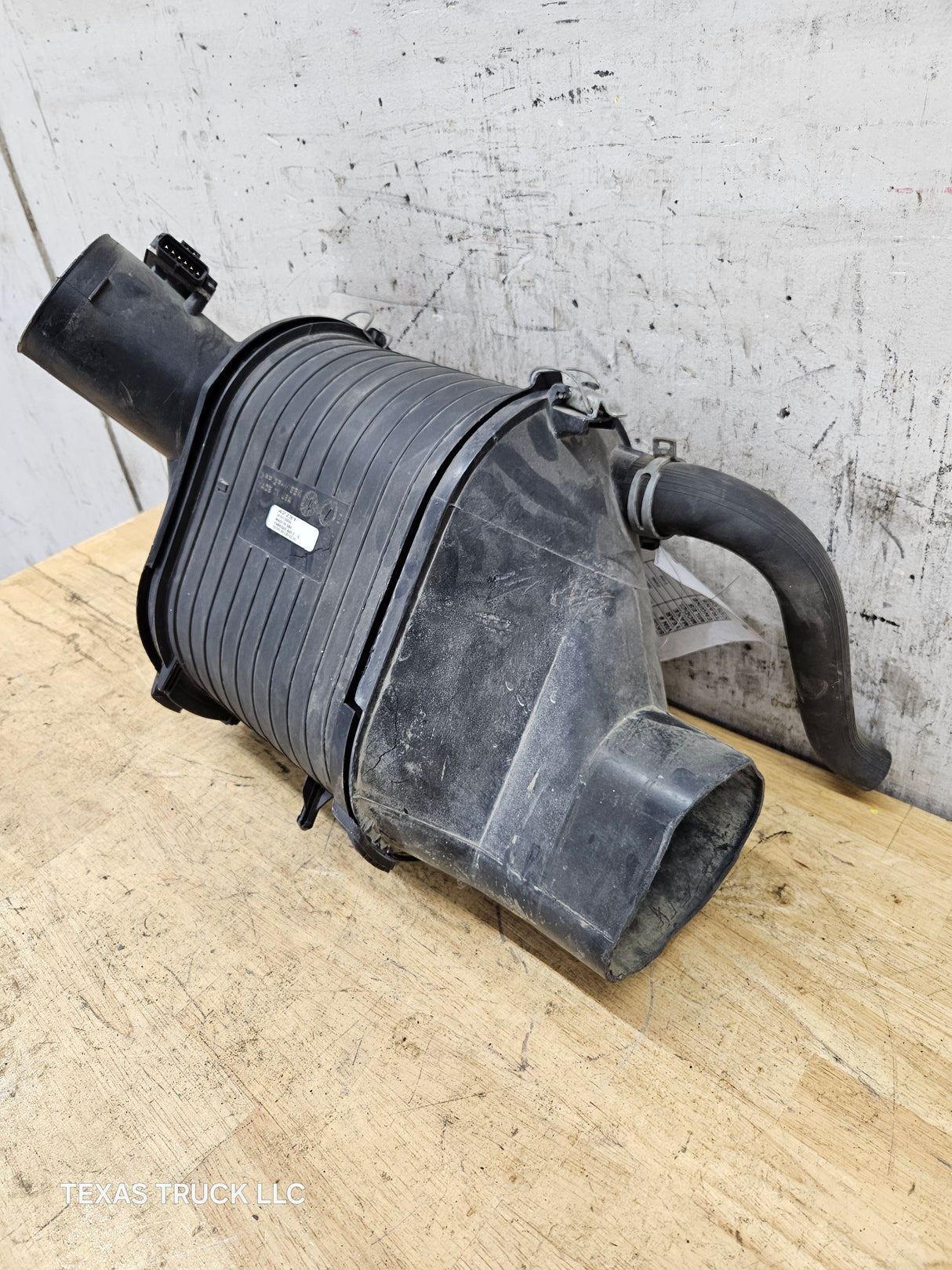 2003-2007 Ford Super Duty 6.0 6.0L Power Stroke Diesel Intake Air Box