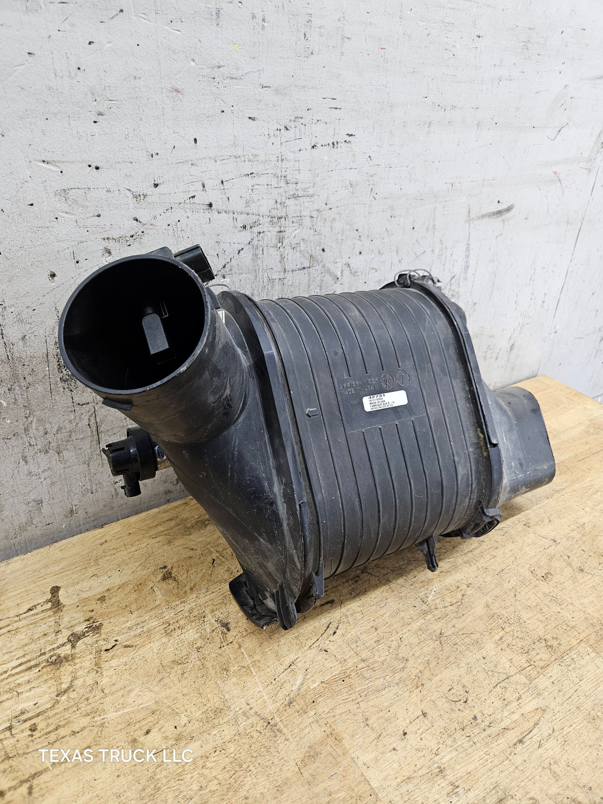 2003-2007 Ford Super Duty 6.0 6.0L Power Stroke Diesel Intake Air Box