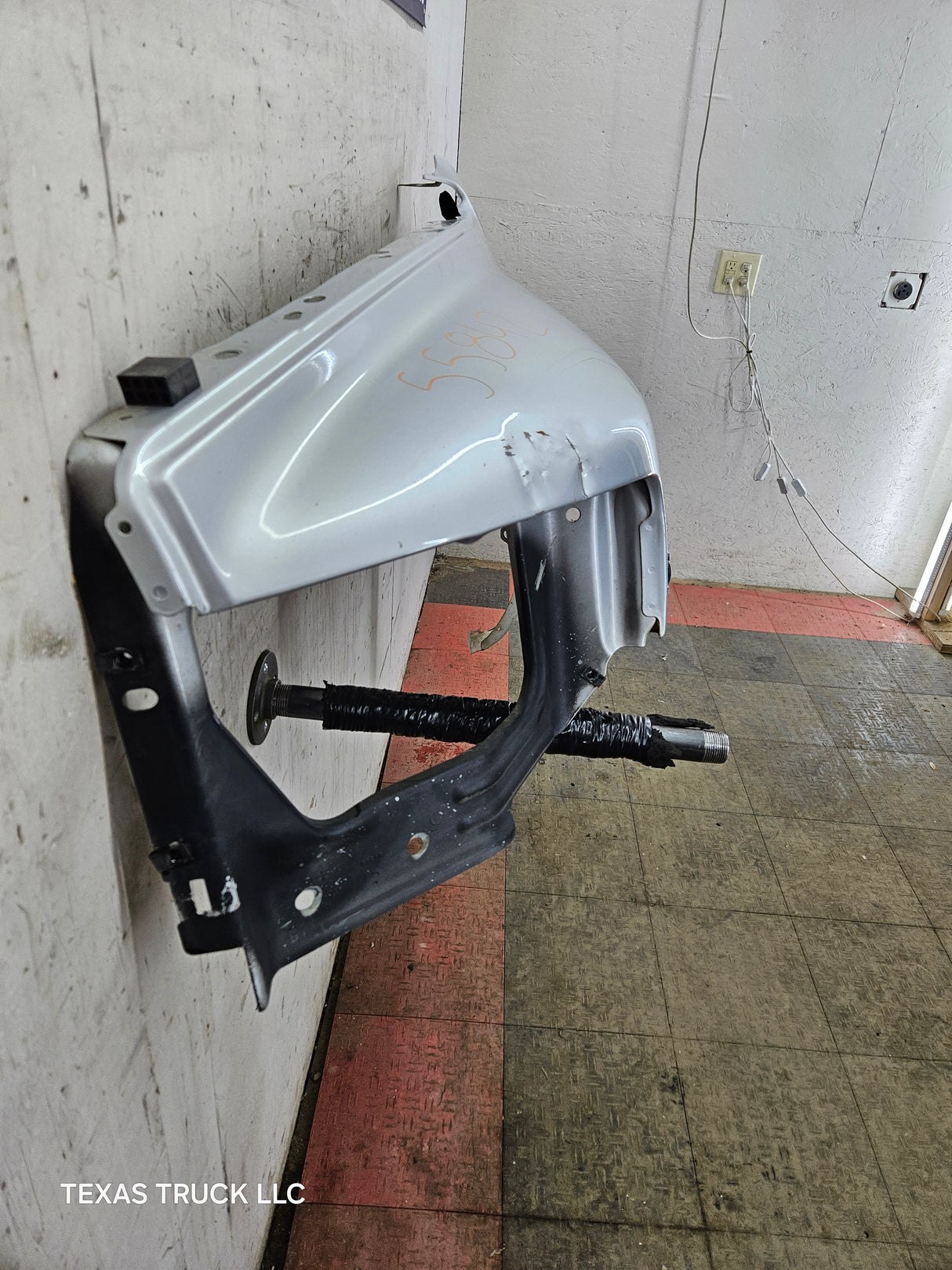 2003-2005 Dodge Ram 3rd Gen 1500 2500 3500 LH Driver Side Fender - Gray