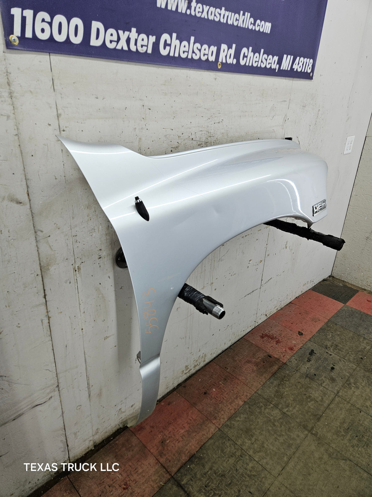 2003-2005 Dodge Ram 3rd Gen 1500 2500 3500 RH Passenger Side Fender - Gray