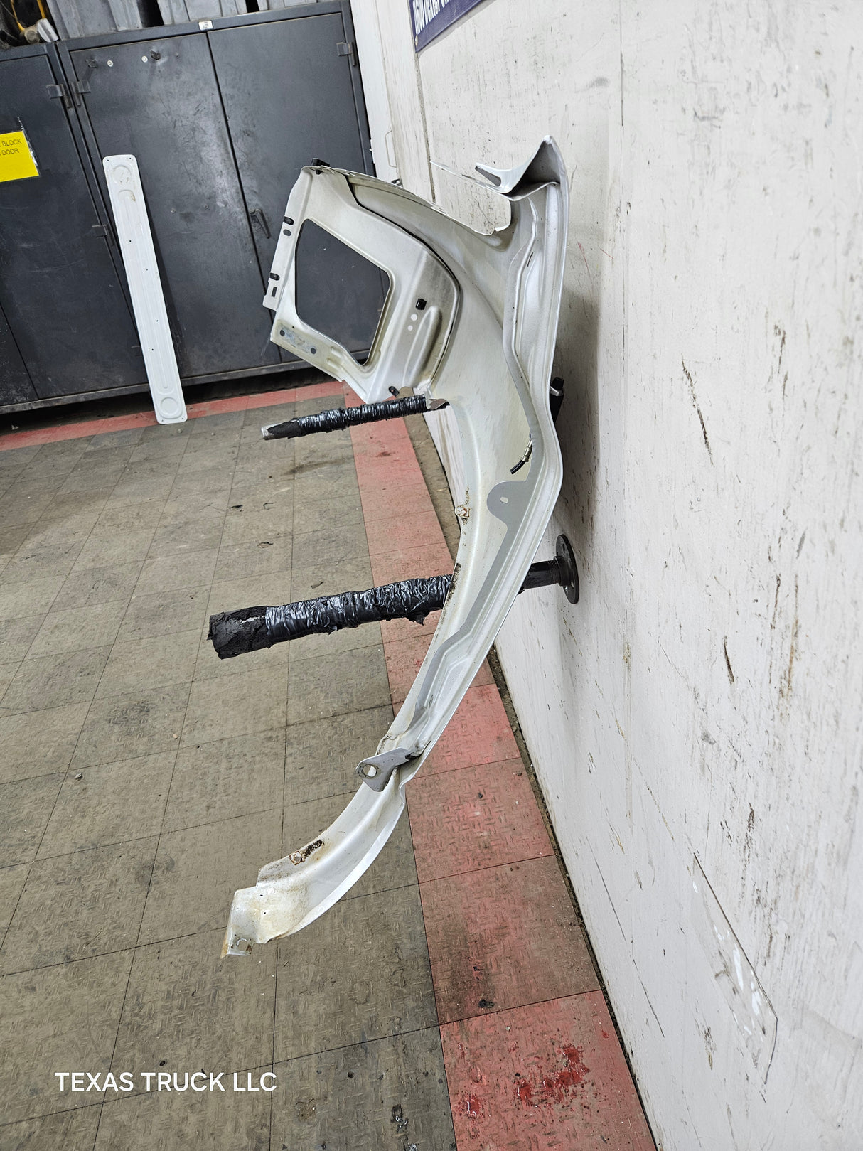 2003-2005 Dodge Ram 3rd Gen 1500 2500 3500 RH Passenger Side Fender - Gray