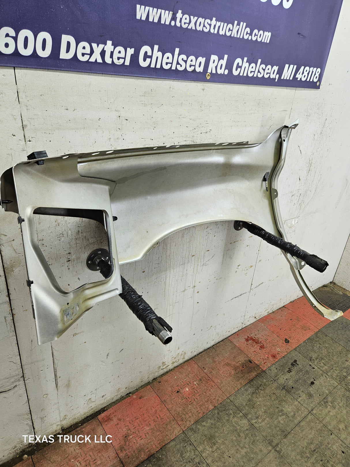 2003-2005 Dodge Ram 3rd Gen 1500 2500 3500 RH Passenger Side Fender - Gray