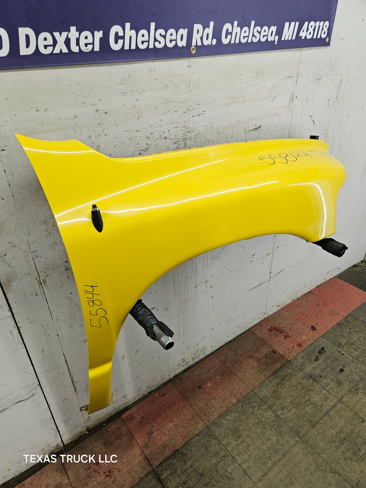 2003-2005 Dodge Ram 3rd Gen 1500 2500 3500 RH Passenger Side Fender