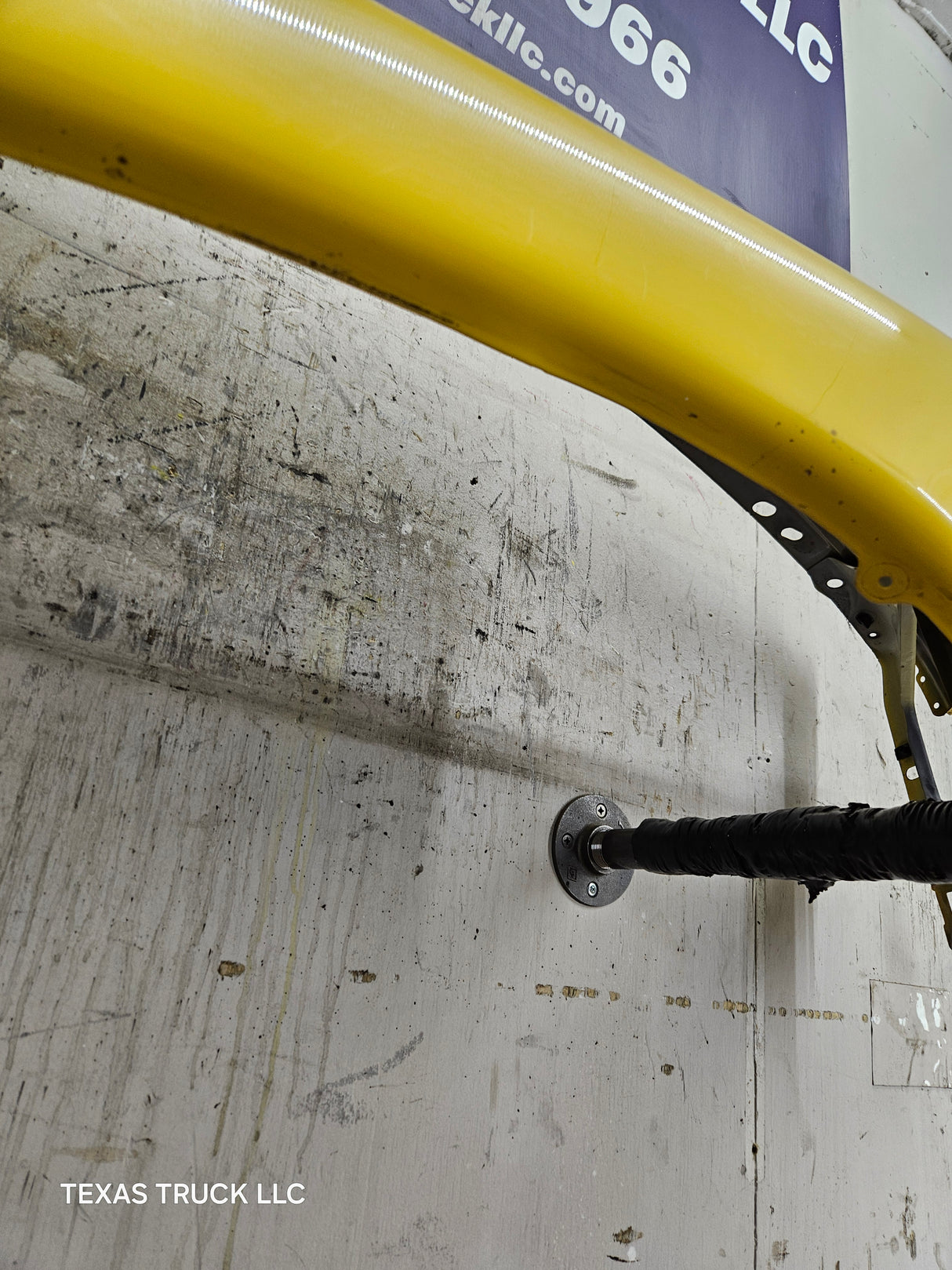 2003-2005 Dodge Ram 3rd Gen 1500 2500 3500 RH Passenger Side Fender