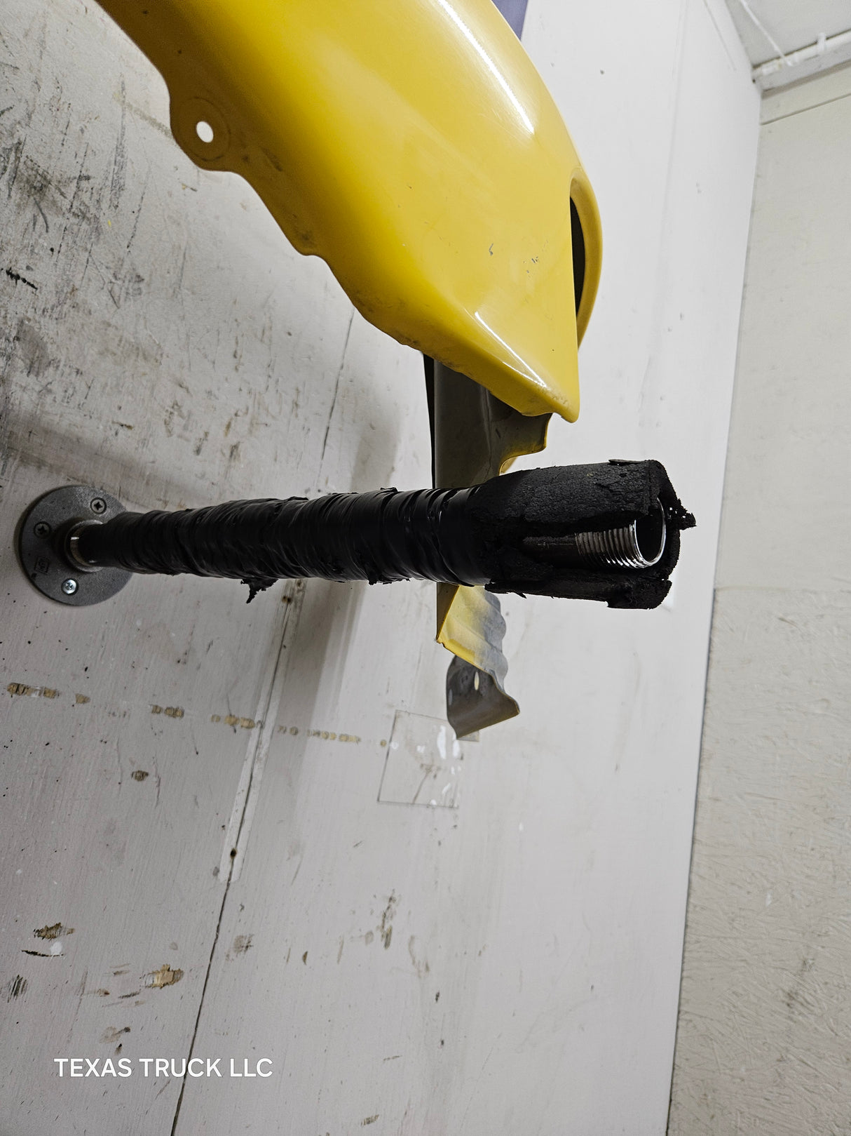 2003-2005 Dodge Ram 3rd Gen 1500 2500 3500 RH Passenger Side Fender