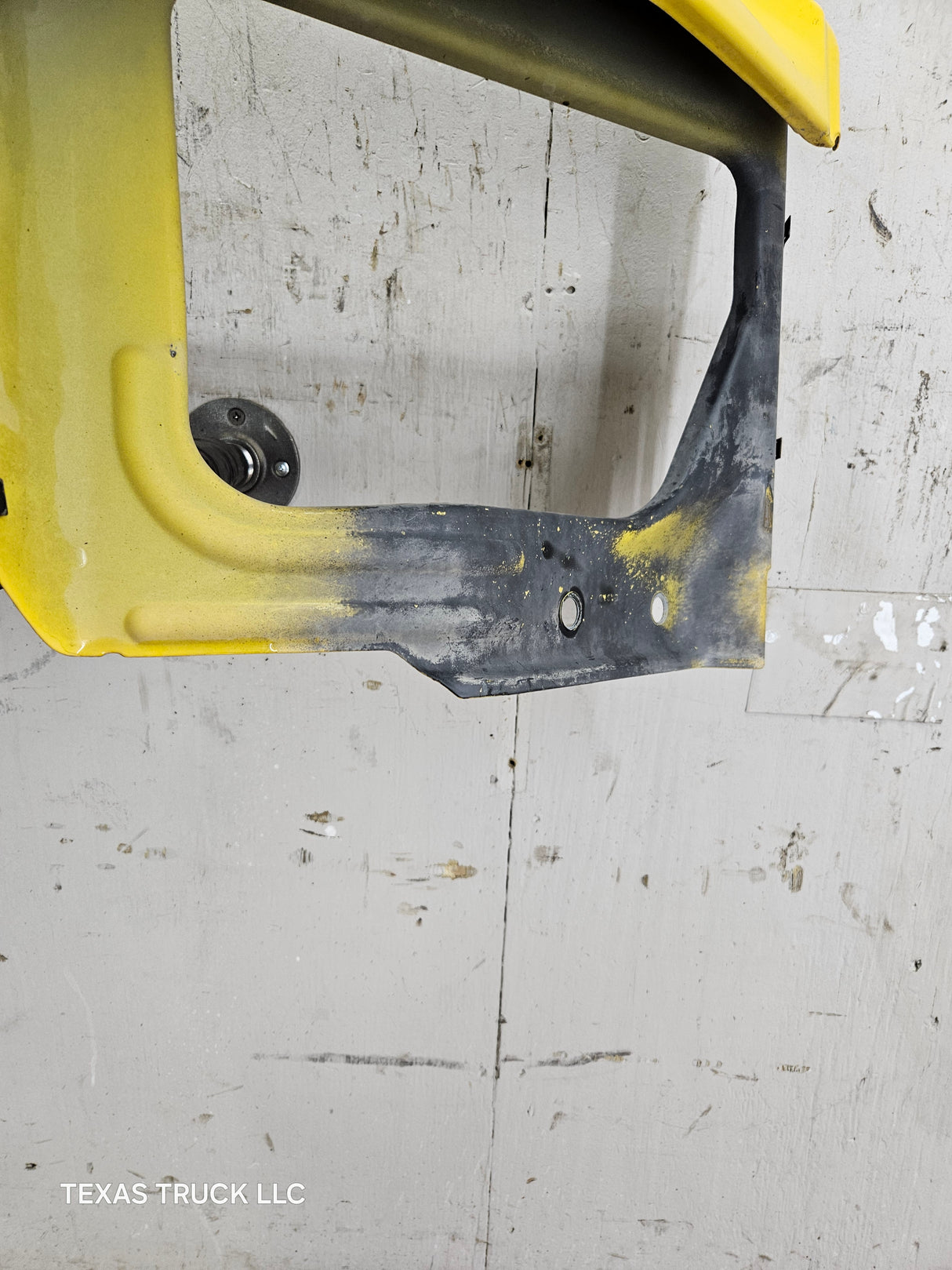 2003-2005 Dodge Ram 3rd Gen 1500 2500 3500 RH Passenger Side Fender