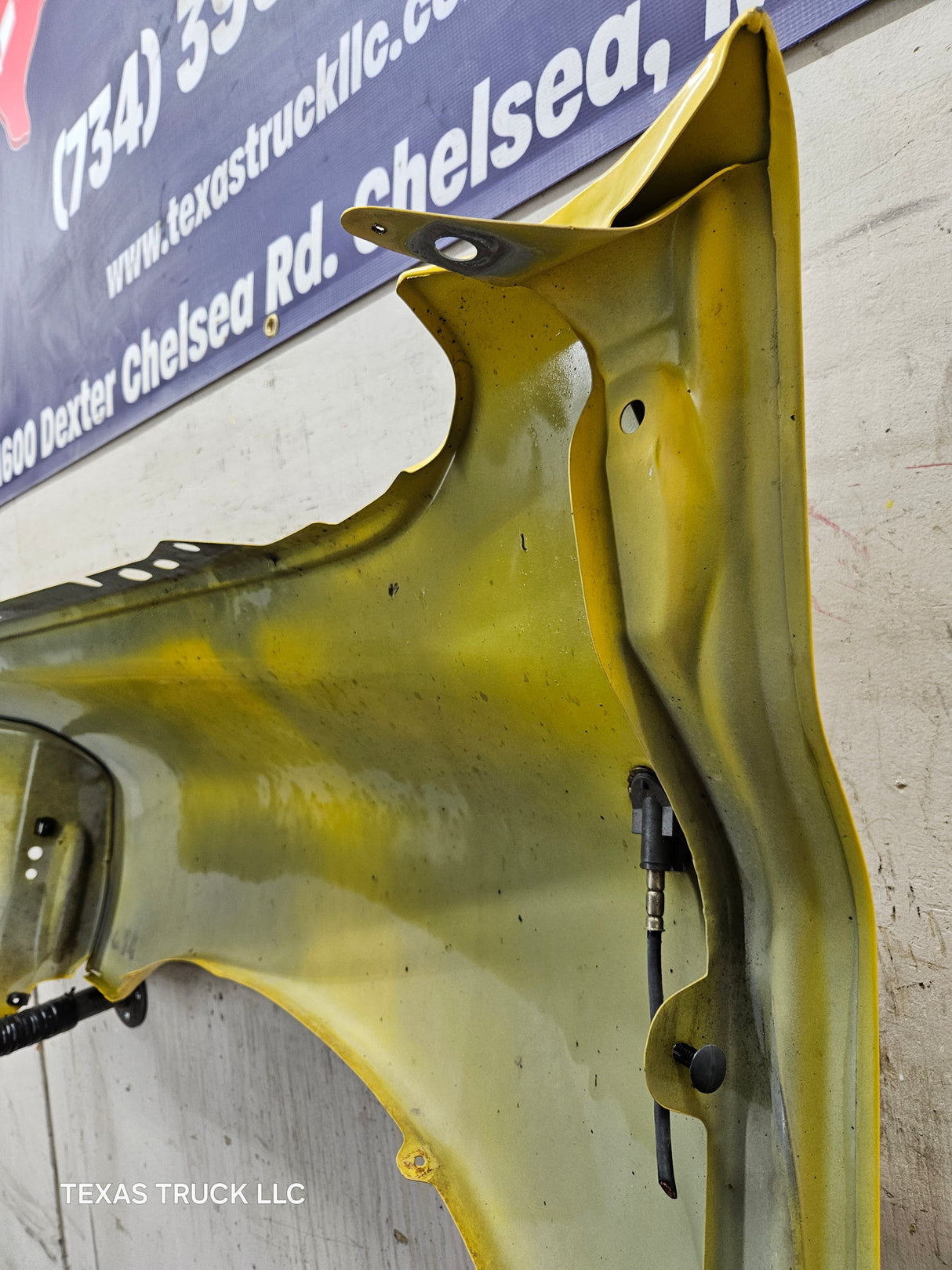 2003-2005 Dodge Ram 3rd Gen 1500 2500 3500 RH Passenger Side Fender