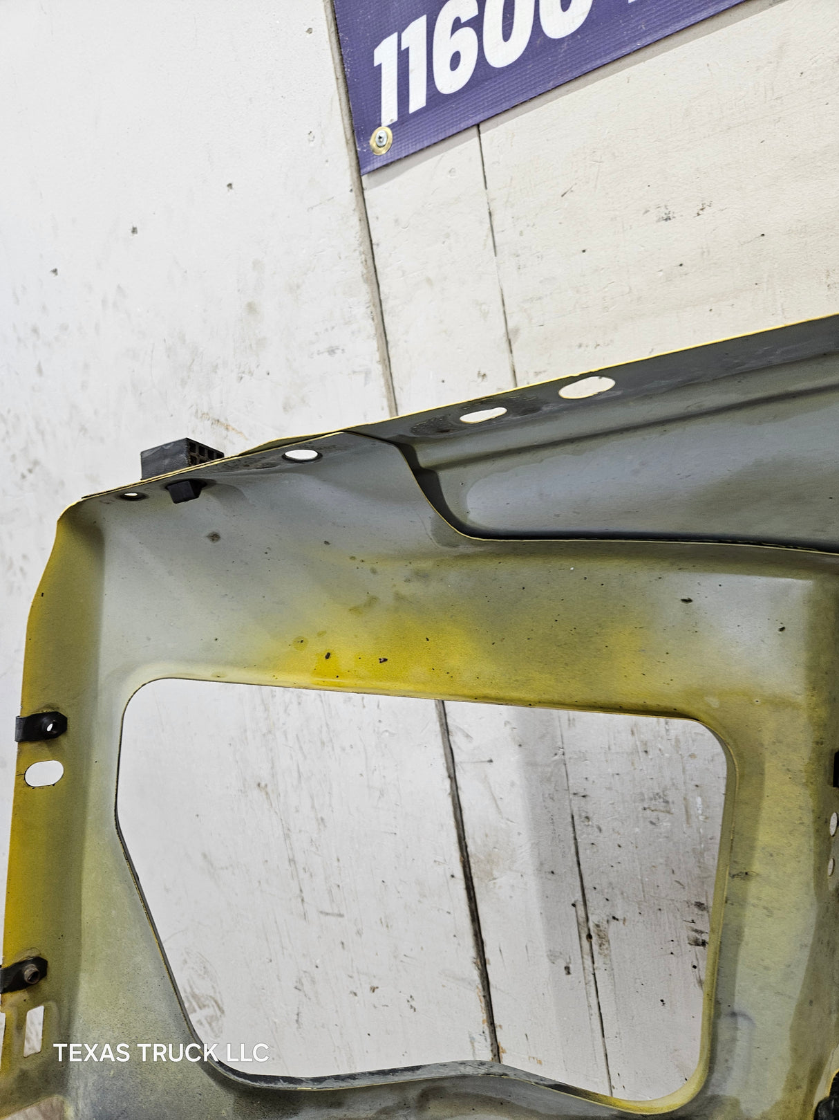 2003-2005 Dodge Ram 3rd Gen 1500 2500 3500 RH Passenger Side Fender