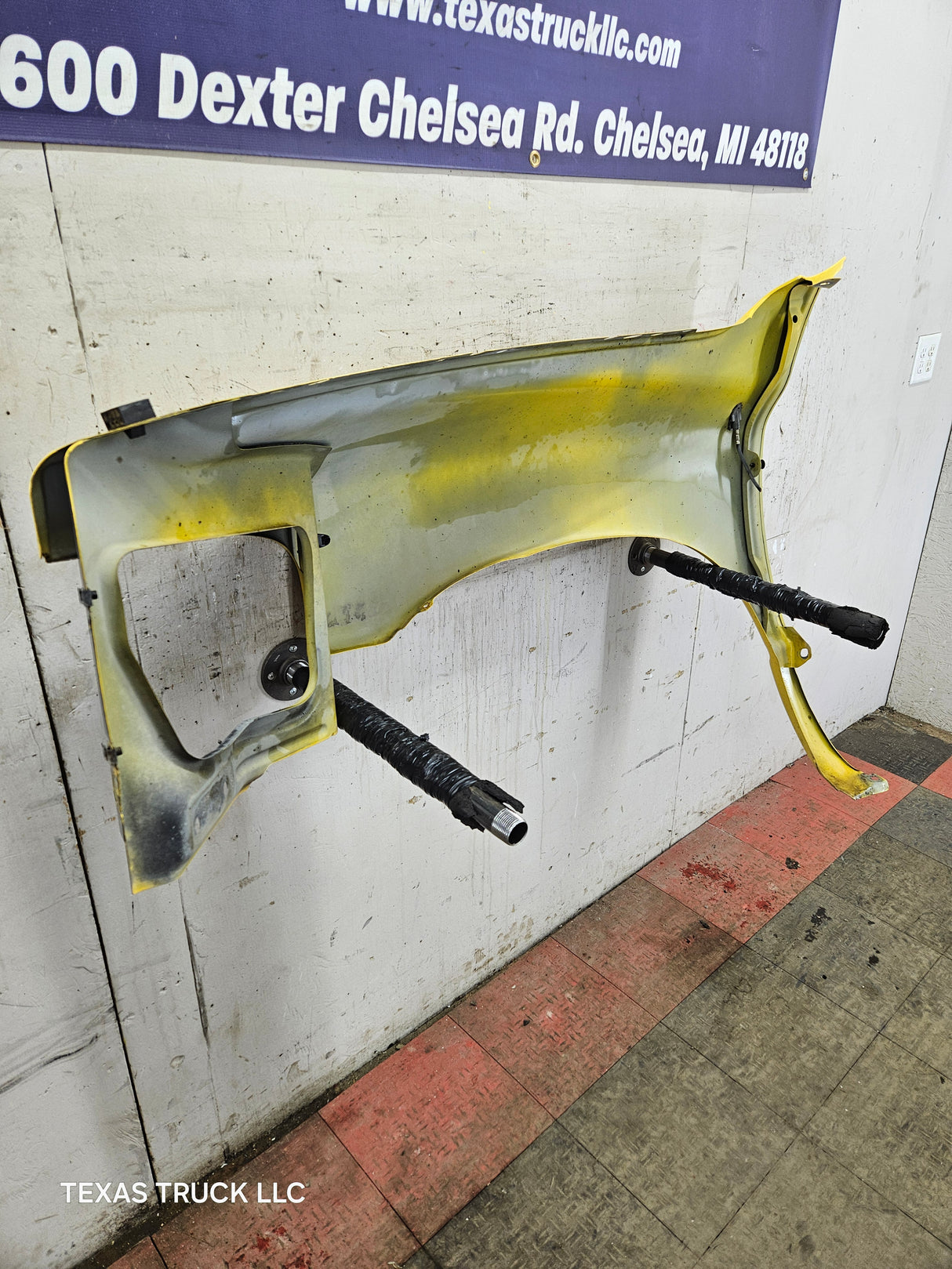 2003-2005 Dodge Ram 3rd Gen 1500 2500 3500 RH Passenger Side Fender