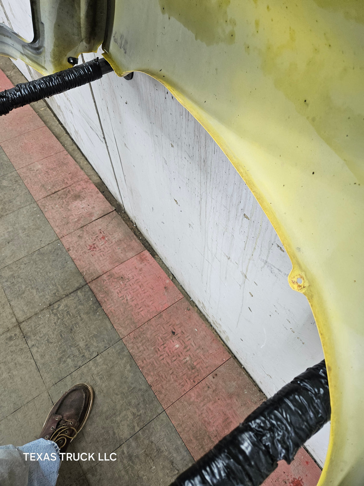 2003-2005 Dodge Ram 3rd Gen 1500 2500 3500 RH Passenger Side Fender