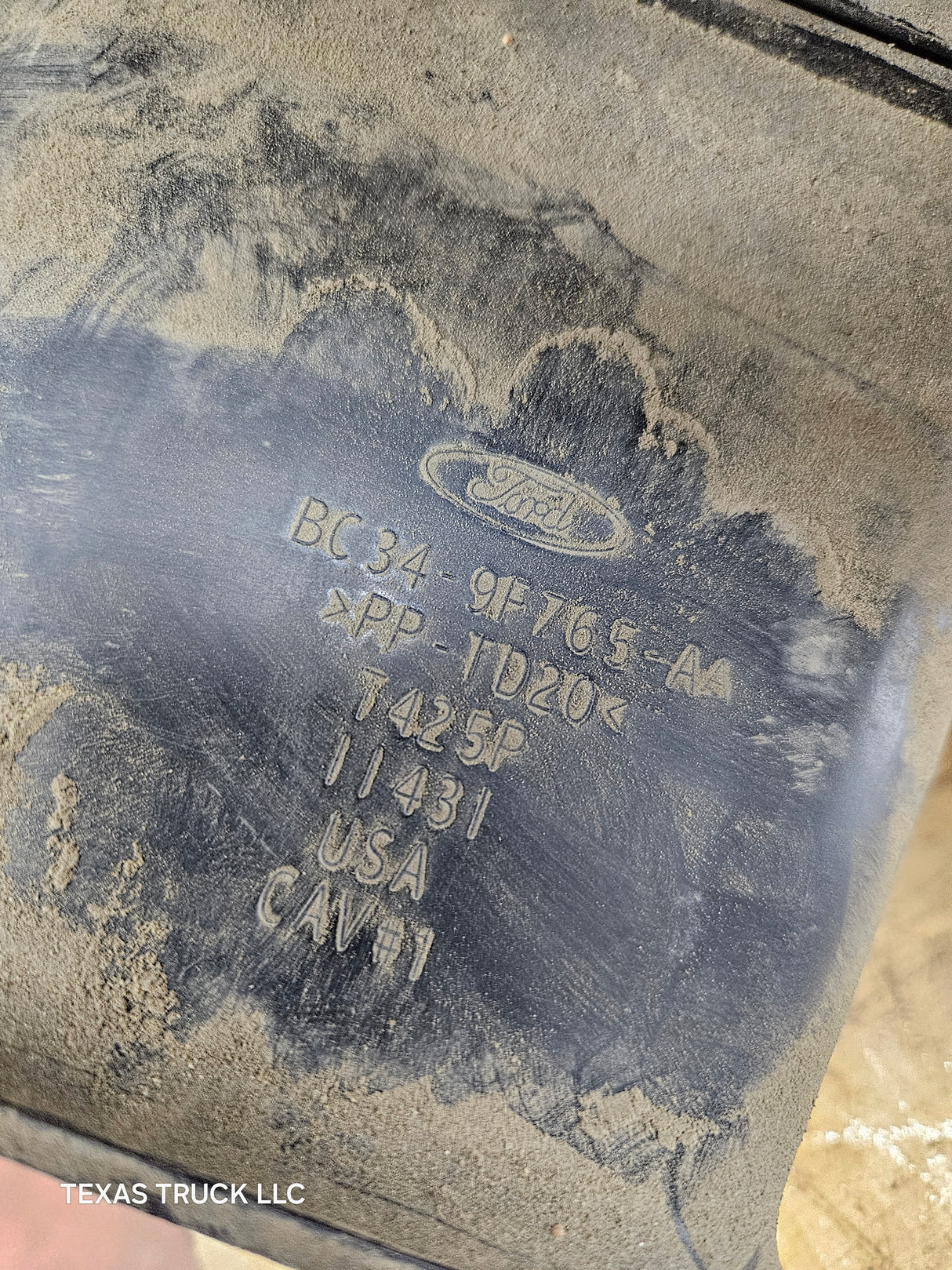 2011-2016 6.2L Air Intake Tube Duct Pipe & Air Filter Intake Box Lid & Coolant Reservoir OEM BC34-9F765-AA Ford Super Duty F250 F350 F450 F550