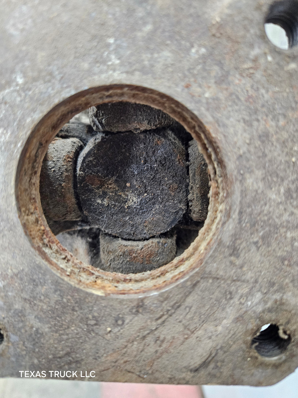 2003-2010 Ford F250 F350 F450 F550 Super Duty Front Drive Shaft 5C34-4A376-DF