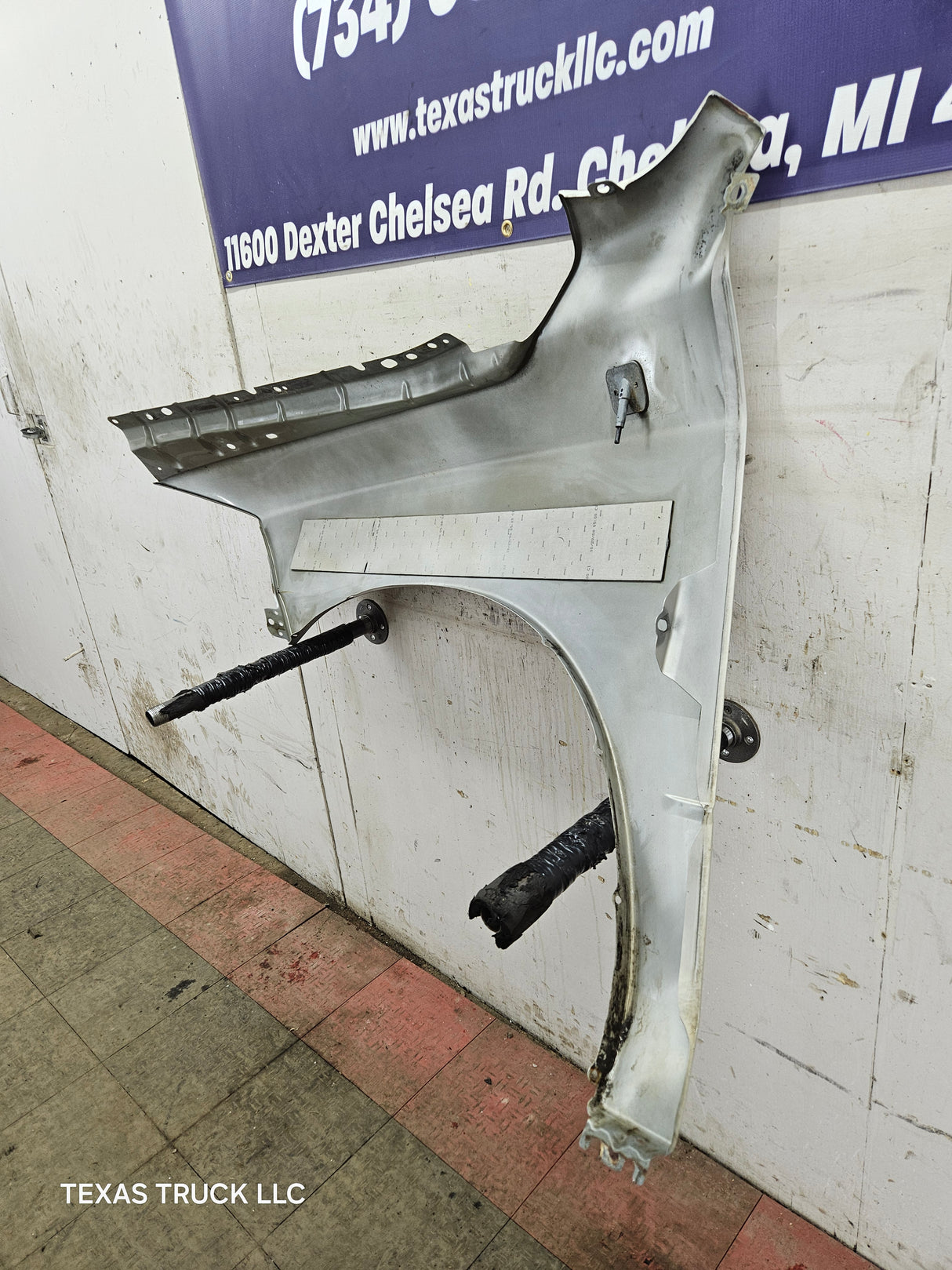 2009-2018 Dodge Ram 4th Gen RH Passenger Side Front Fender 1500 2500 3500 - Light Graystone Pearl Coat