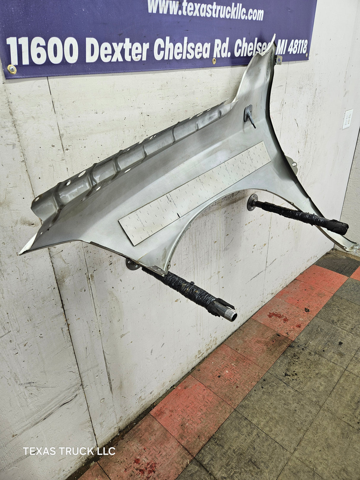 2009-2018 Dodge Ram 4th Gen RH Passenger Side Front Fender 1500 2500 3500 - Light Graystone Pearl Coat