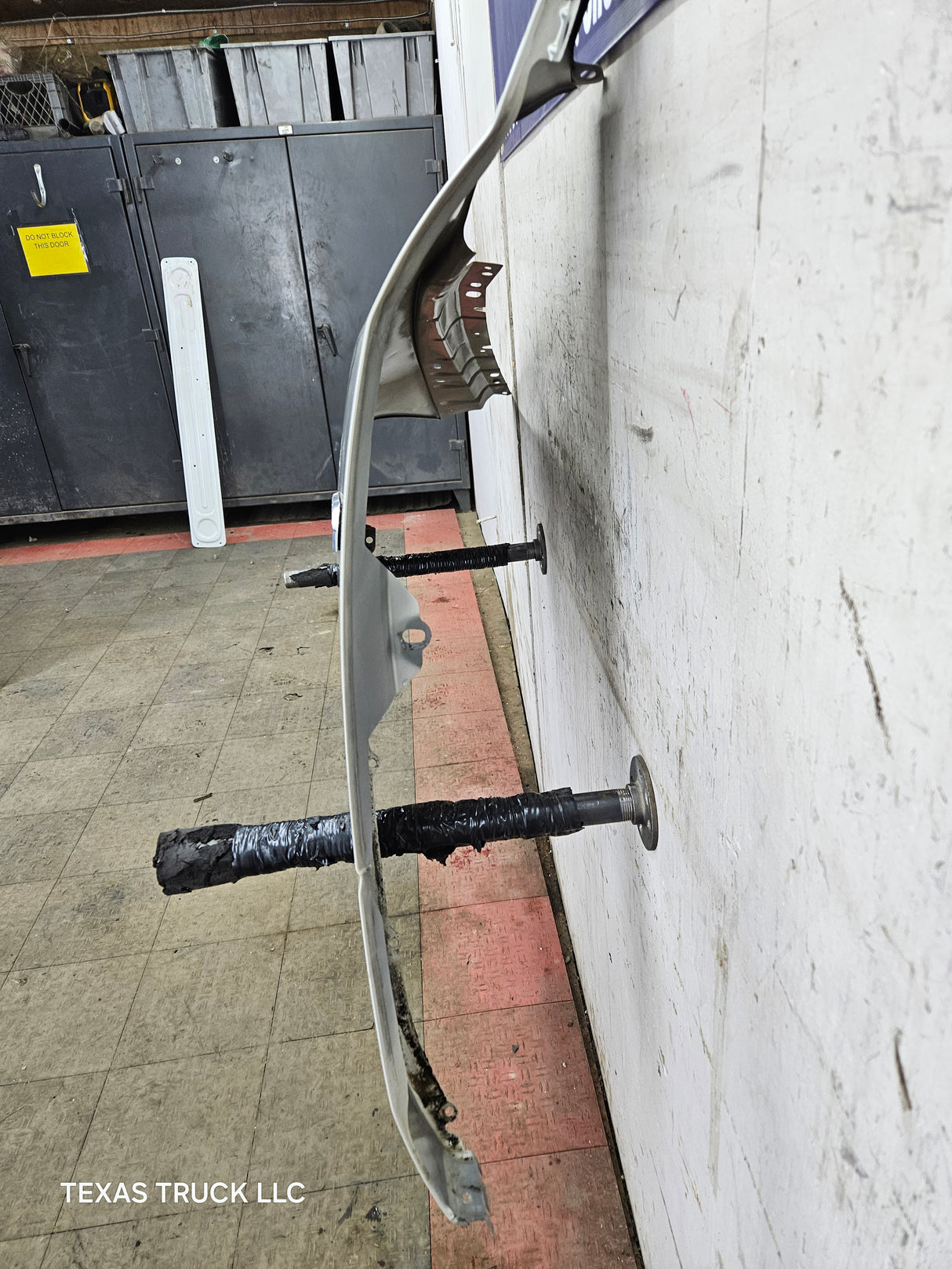 2009-2018 Dodge Ram 4th Gen LH Driver Side Front Fender 1500 2500 3500 - Light Graystone Pearl Coat